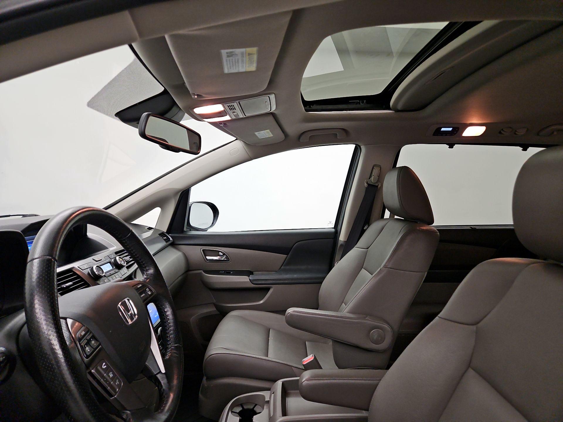 Thumbnail: 2014 Honda Odyssey - 19