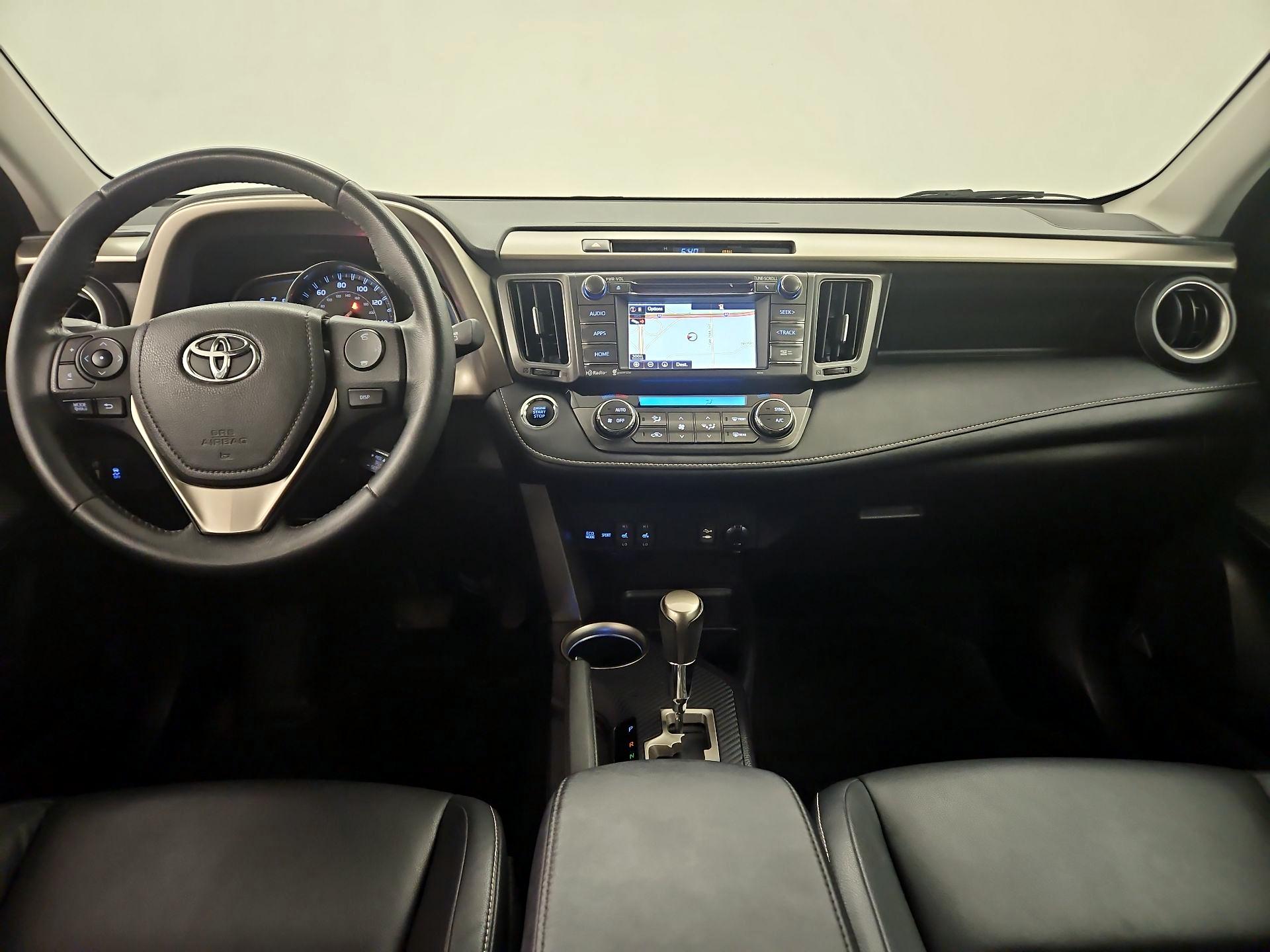 Thumbnail: 2015 Toyota RAV4 - 9