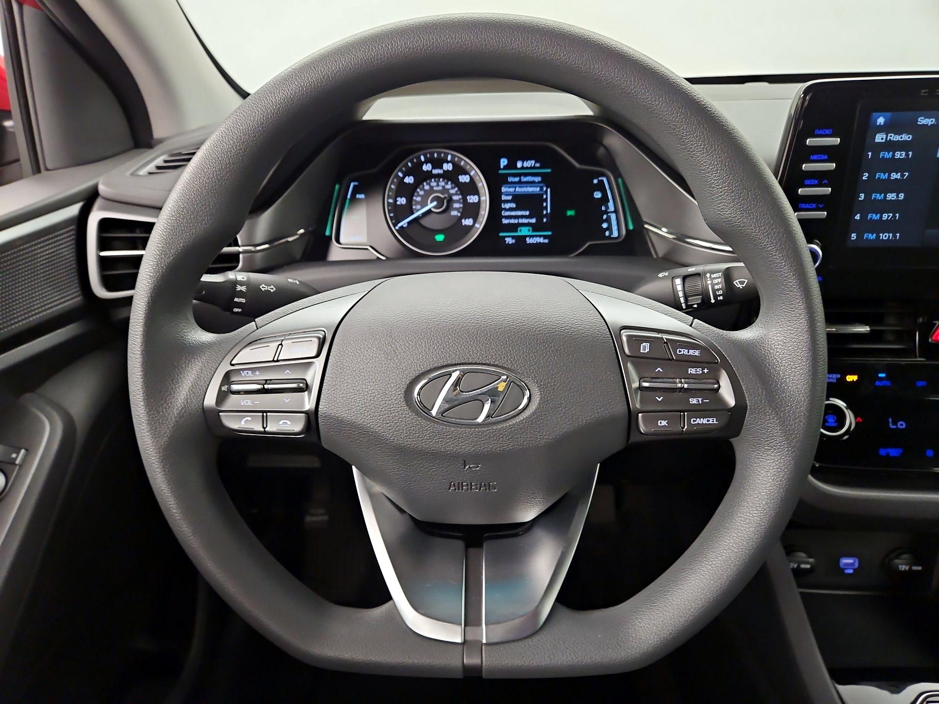 Thumbnail: 2020 Hyundai Ioniq - 10