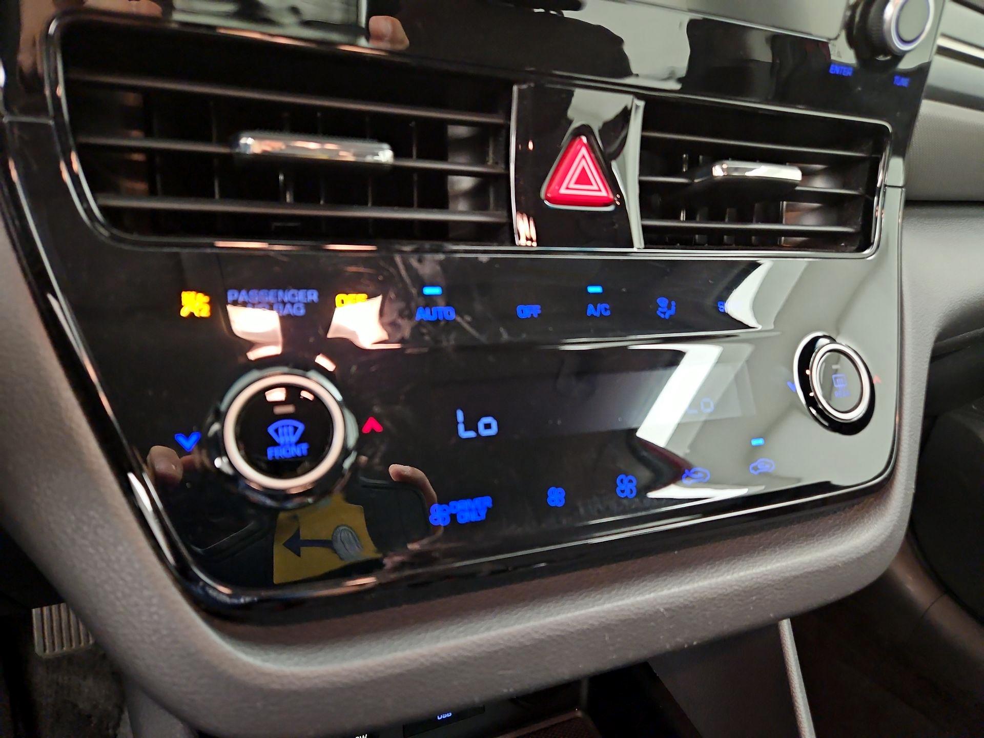 Thumbnail: 2020 Hyundai Ioniq - 16