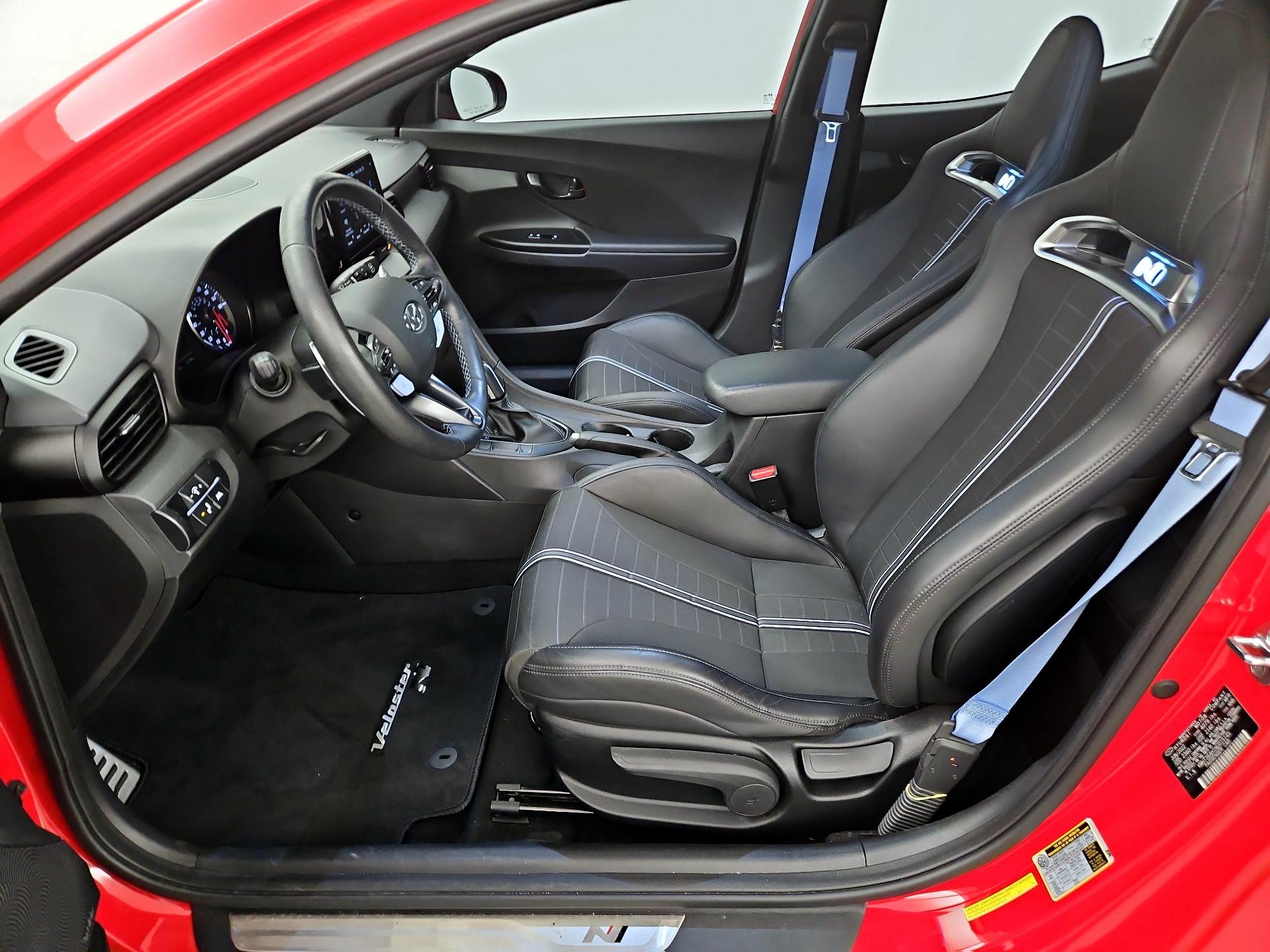 Thumbnail: 2022 Hyundai Veloster - 11
