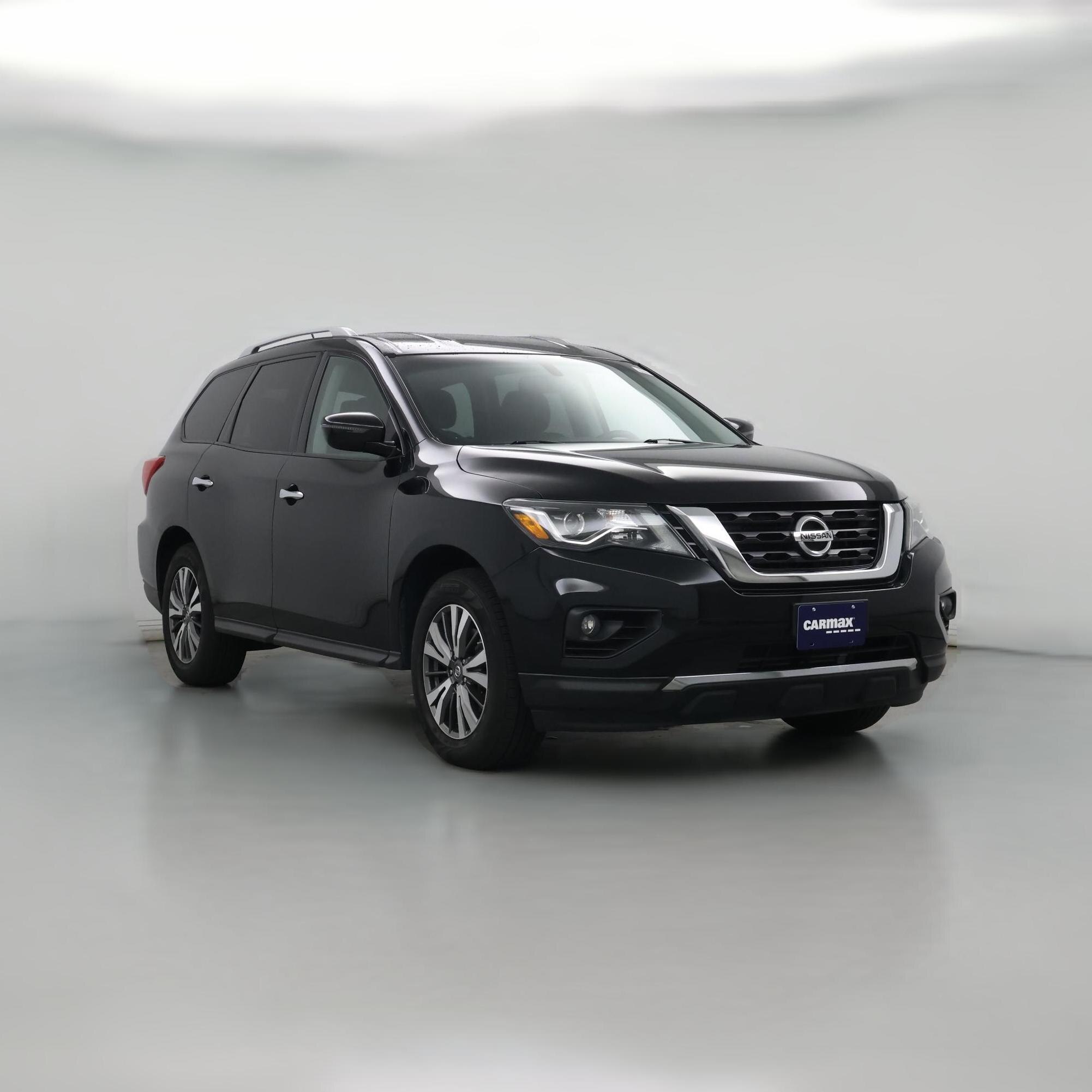 Thumbnail: 2017 Nissan Pathfinder - 1