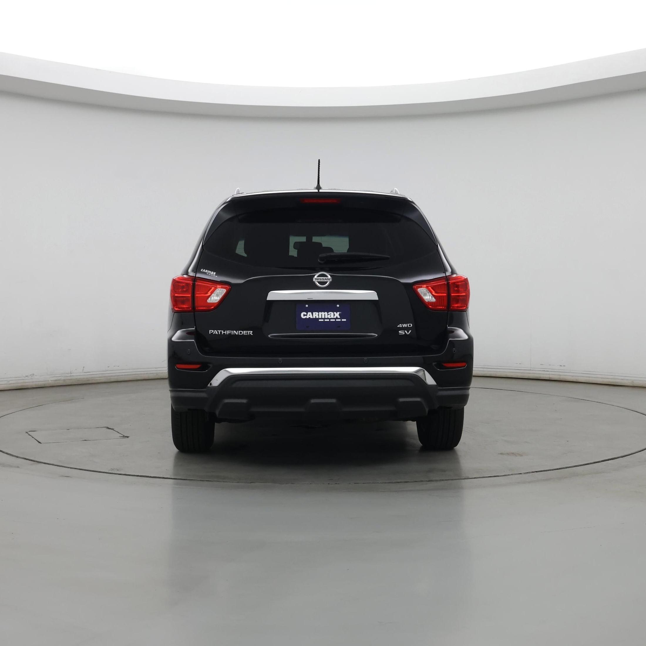 Thumbnail: 2017 Nissan Pathfinder - 6