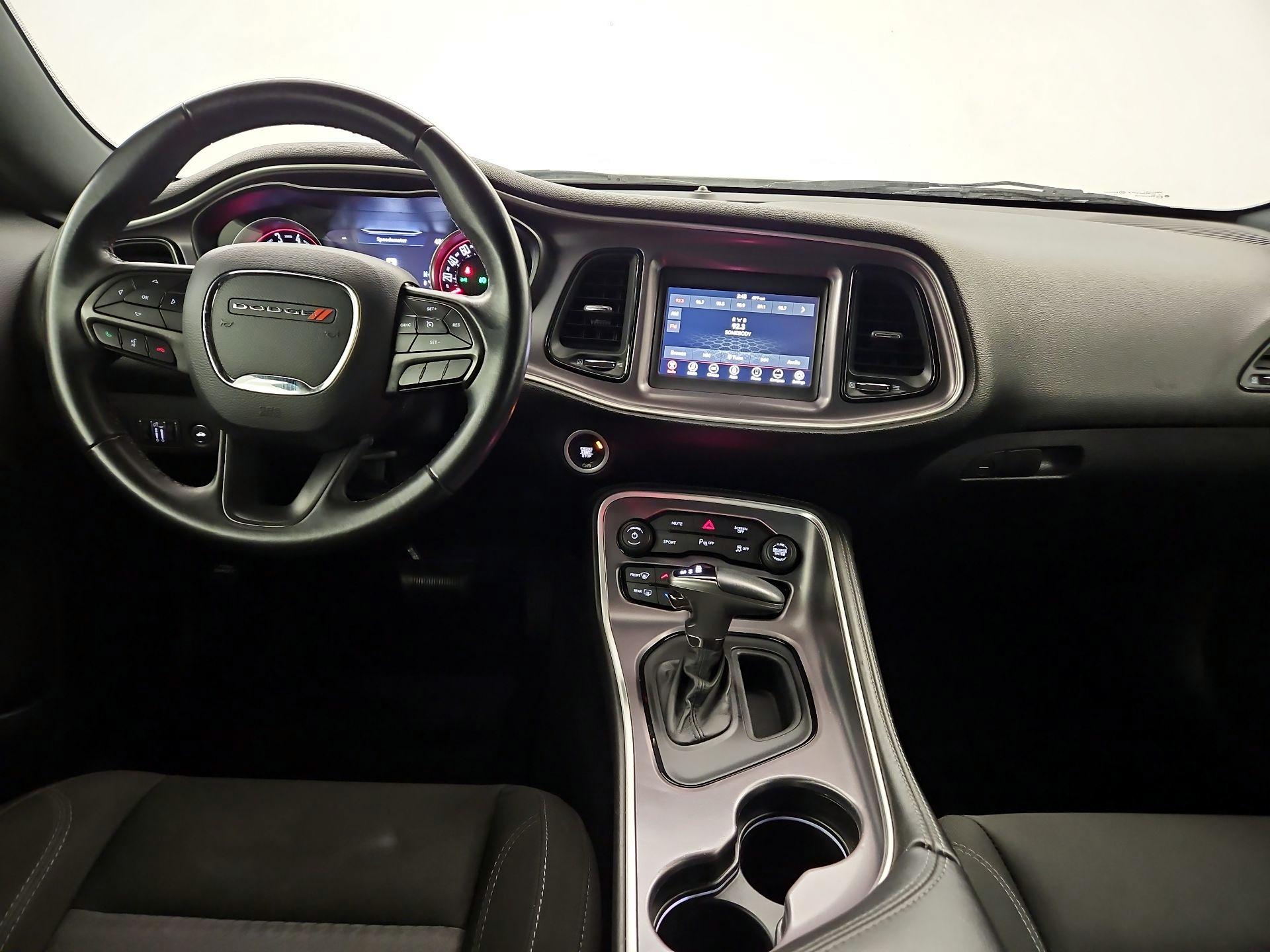 Thumbnail: 2019 Dodge Challenger - 9