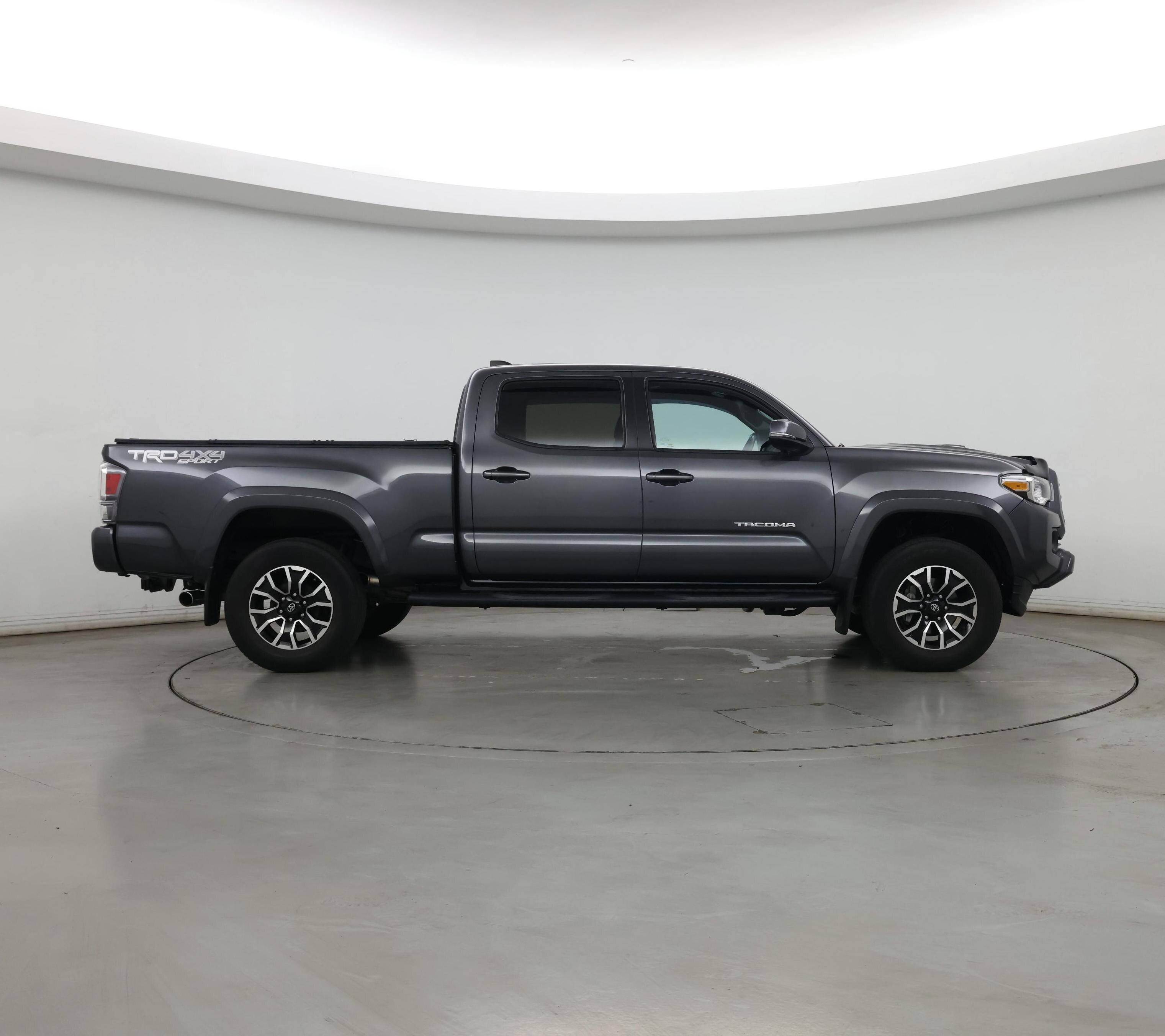 Thumbnail: 2021 Toyota Tacoma - 7