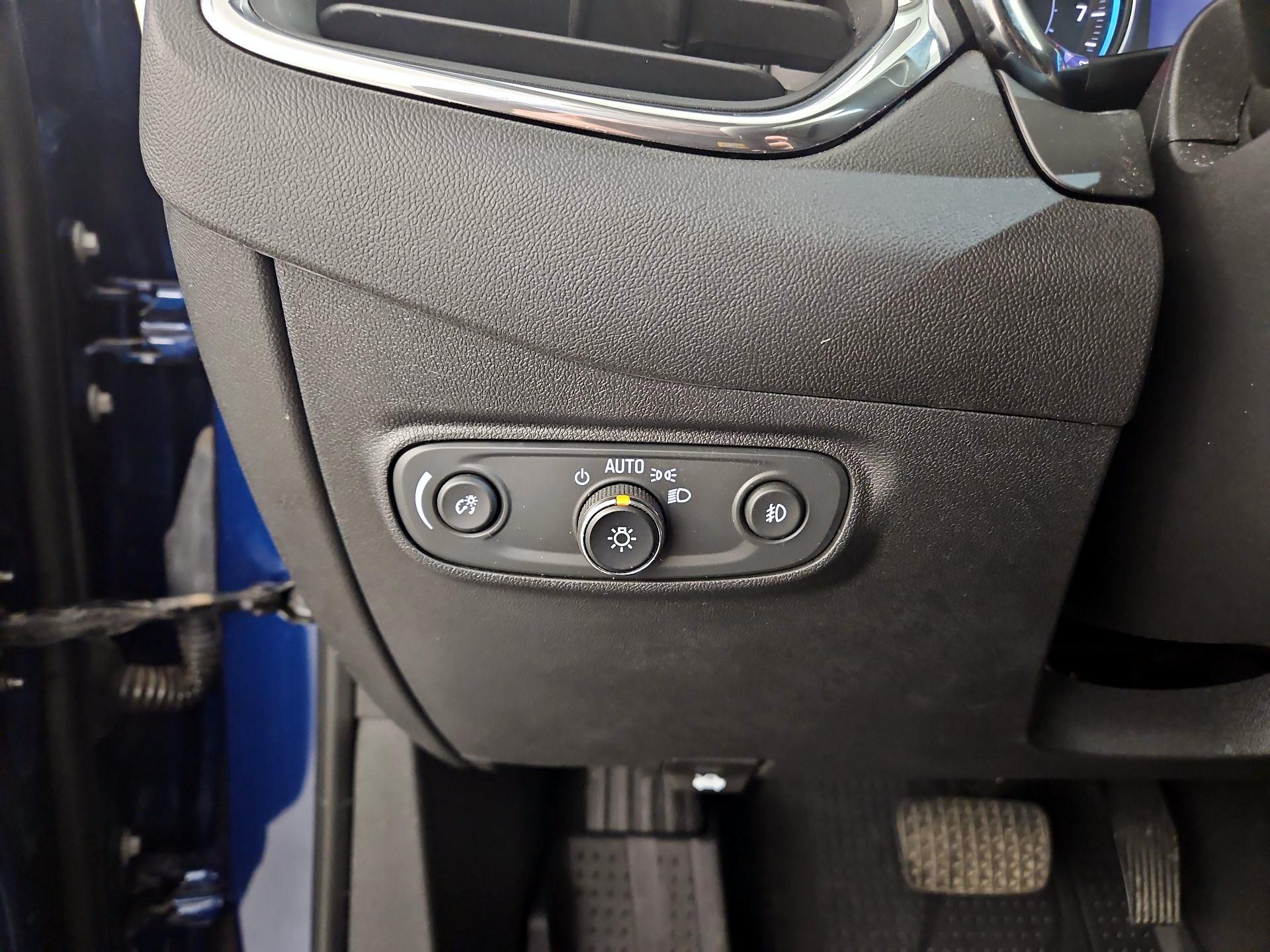 Thumbnail: 2023 Chevrolet Equinox - 13