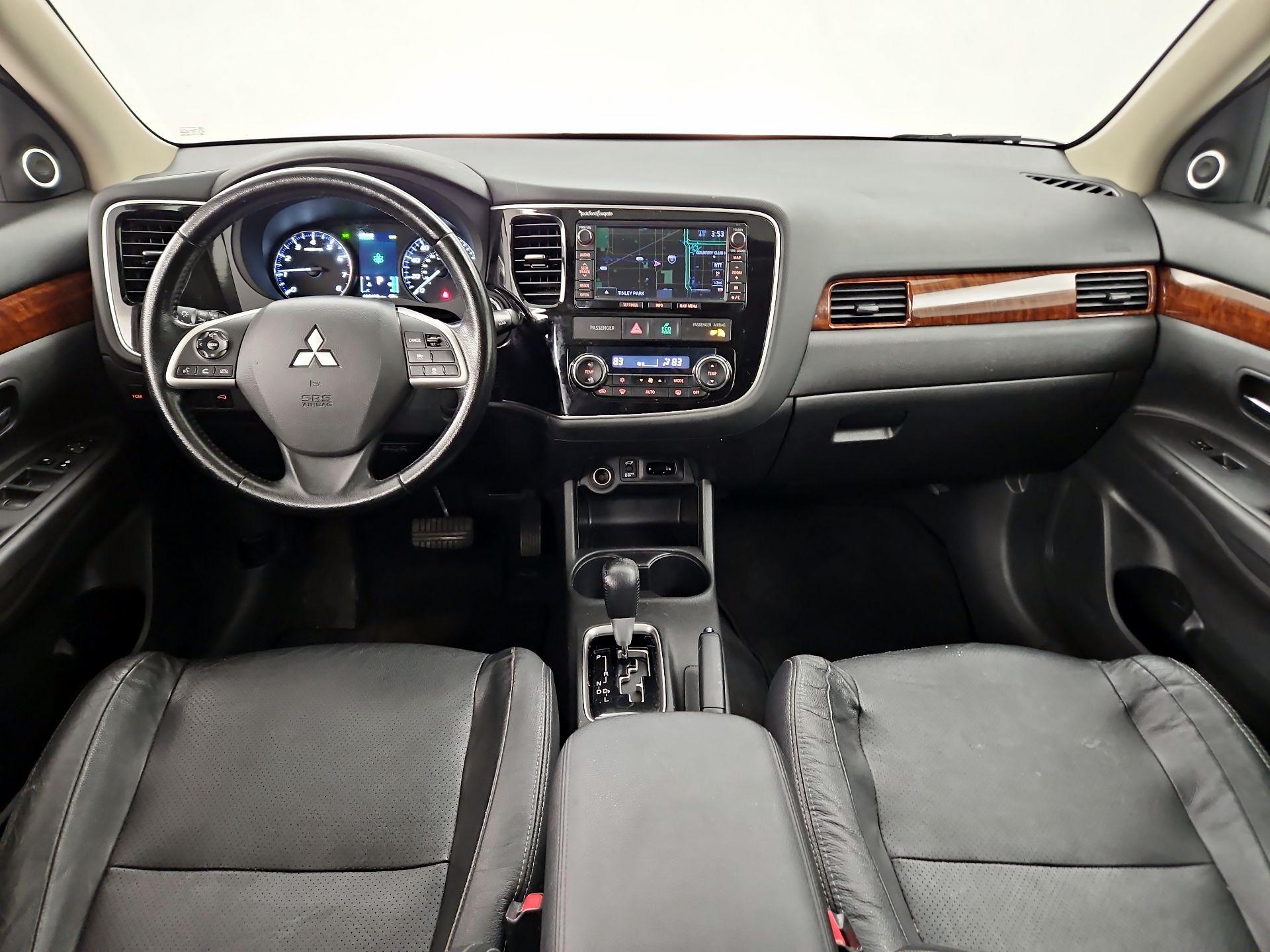 Thumbnail: 2014 Mitsubishi Outlander - 9