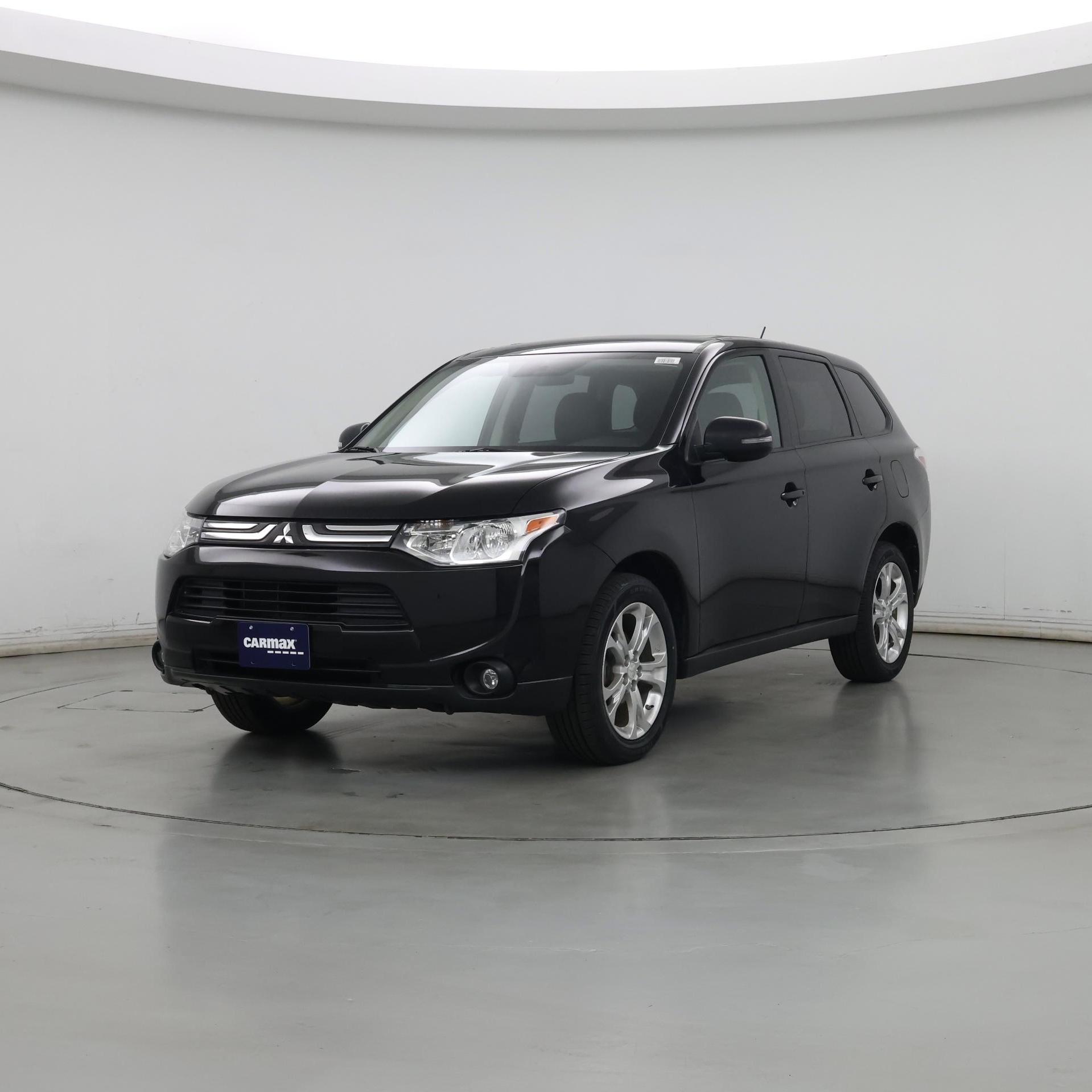 Thumbnail: 2014 Mitsubishi Outlander - 4