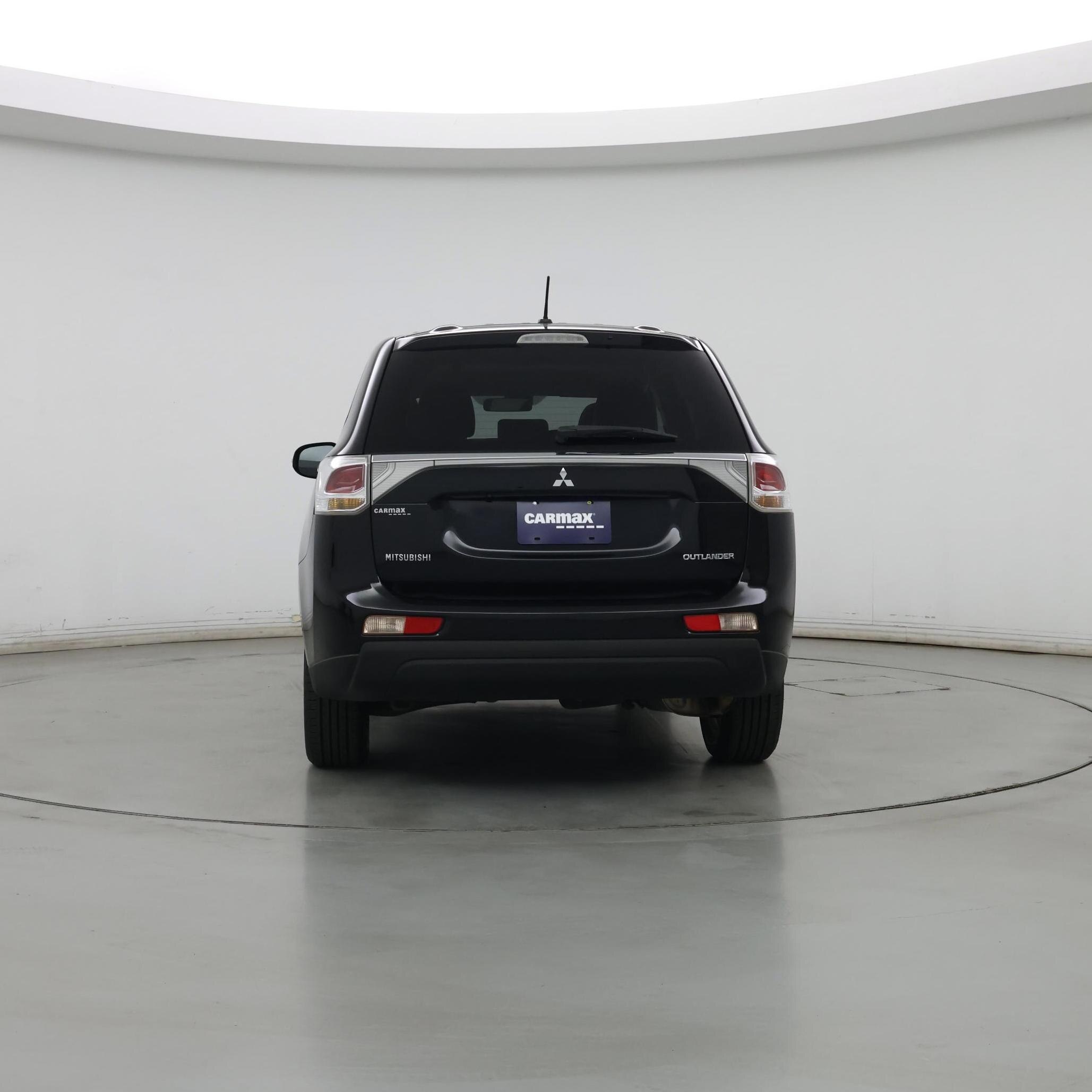 Thumbnail: 2014 Mitsubishi Outlander - 6