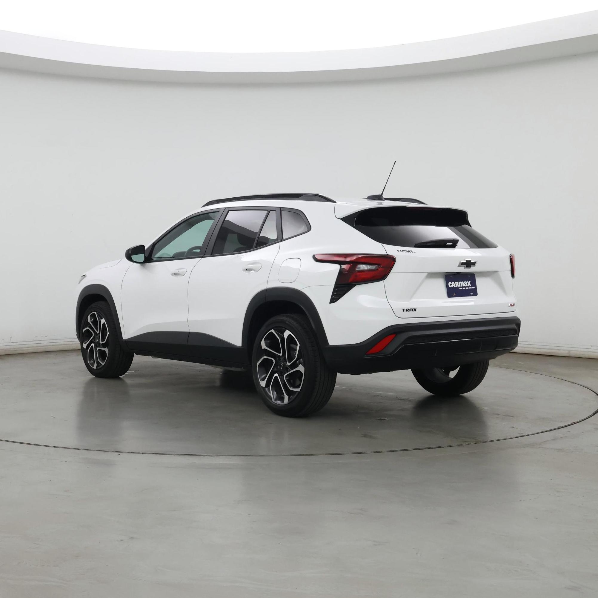 Thumbnail: 2025 Chevrolet Trax - 2