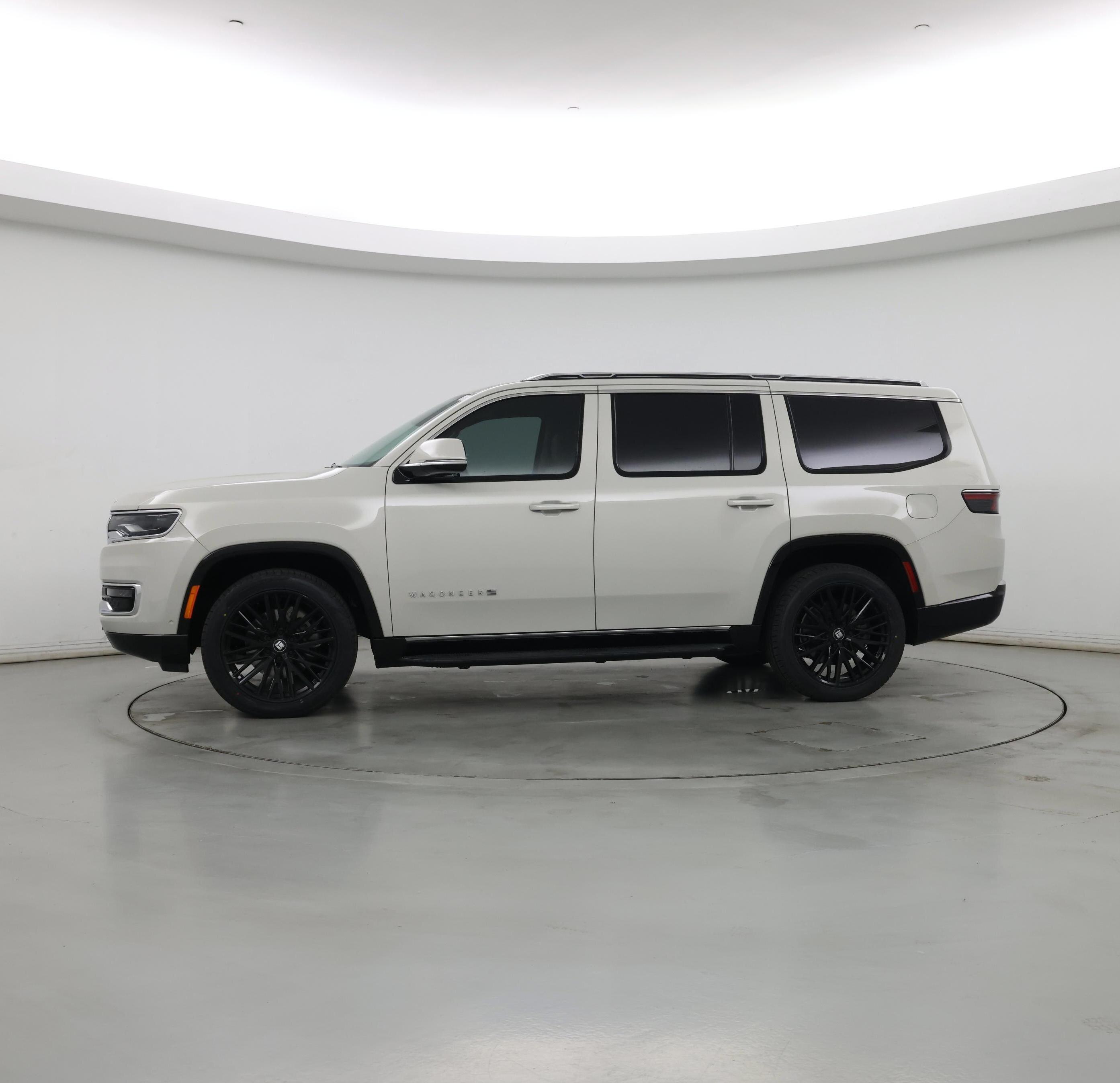 Thumbnail: 2022 Jeep Wagoneer - 3