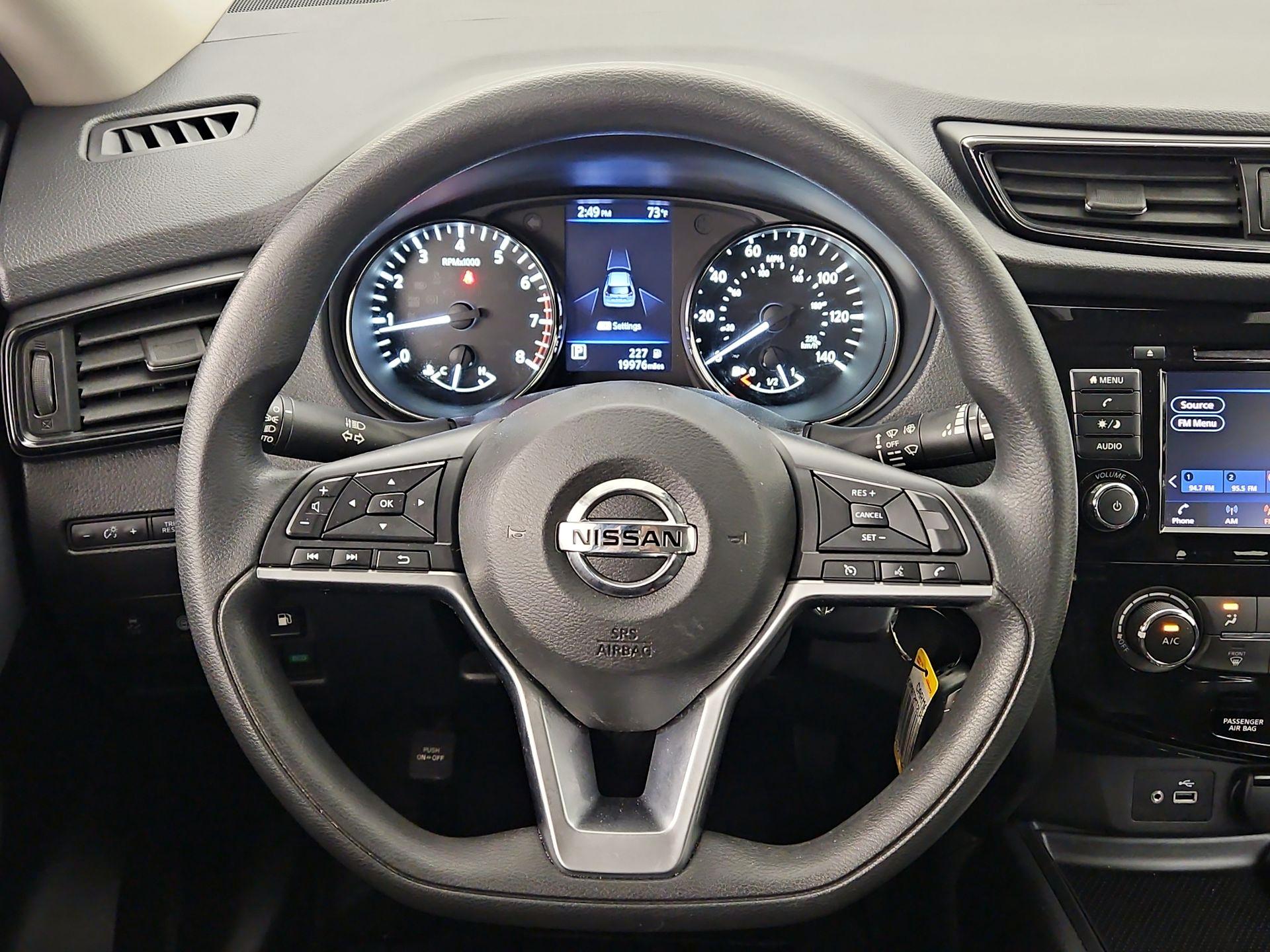 Thumbnail: 2020 Nissan Rogue - 10