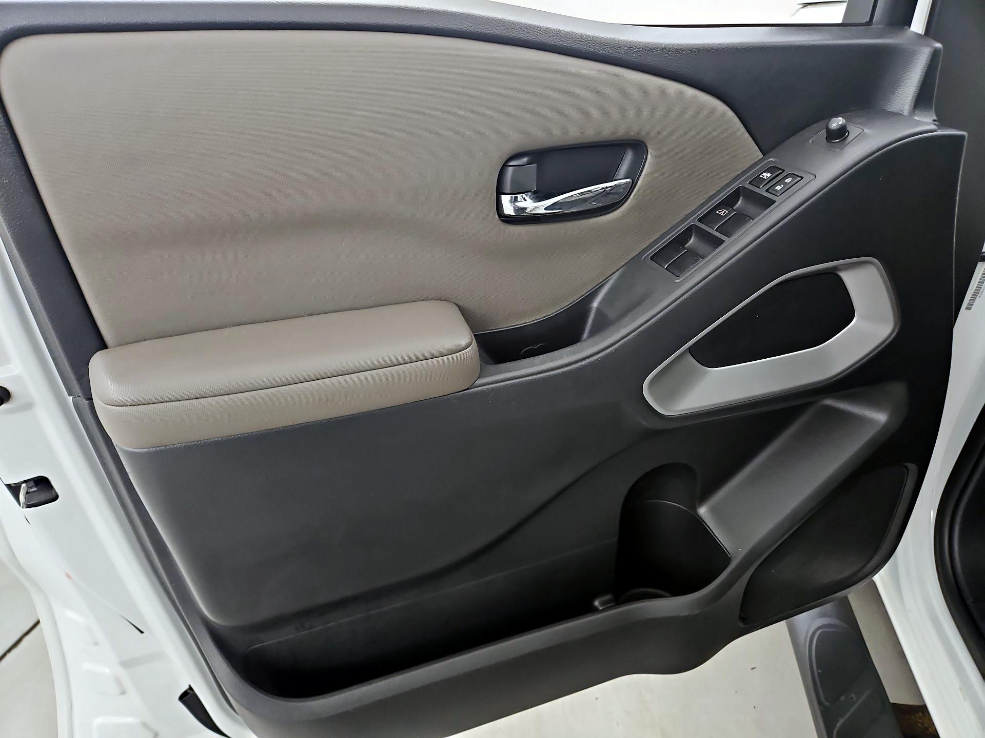 Thumbnail: 2022 Nissan Frontier - 12