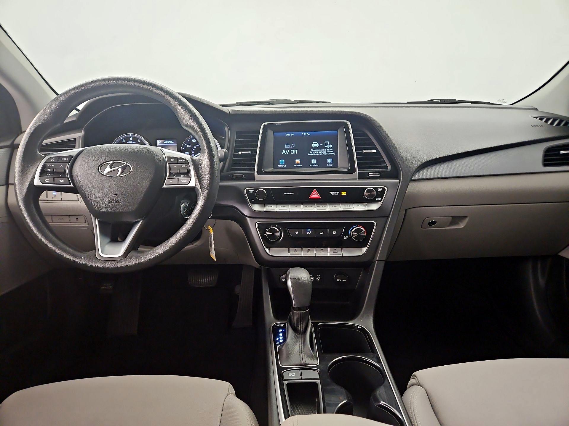 Thumbnail: 2019 Hyundai Sonata - 9