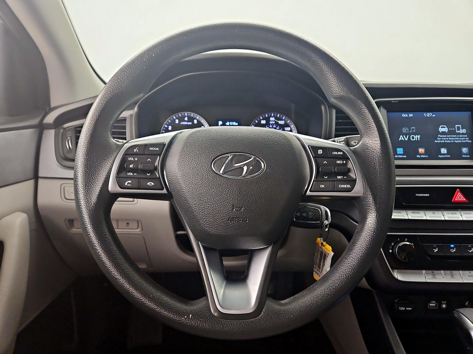 Thumbnail: 2019 Hyundai Sonata - 10