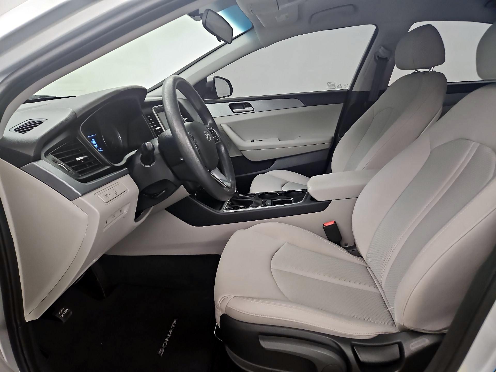 Thumbnail: 2019 Hyundai Sonata - 11