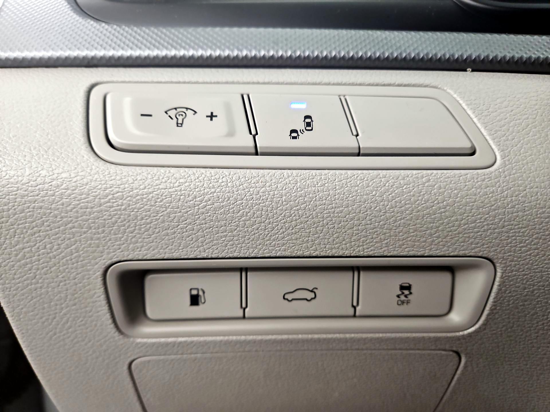 Thumbnail: 2019 Hyundai Sonata - 13