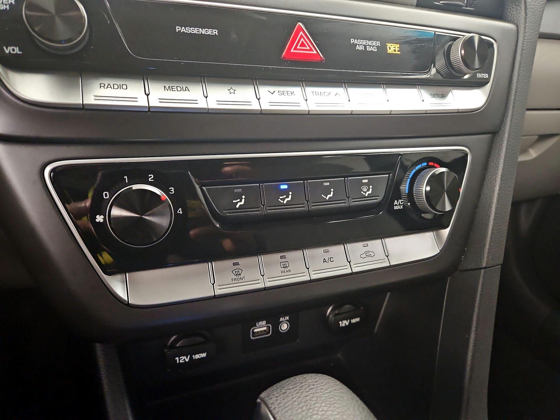 Thumbnail: 2019 Hyundai Sonata - 16