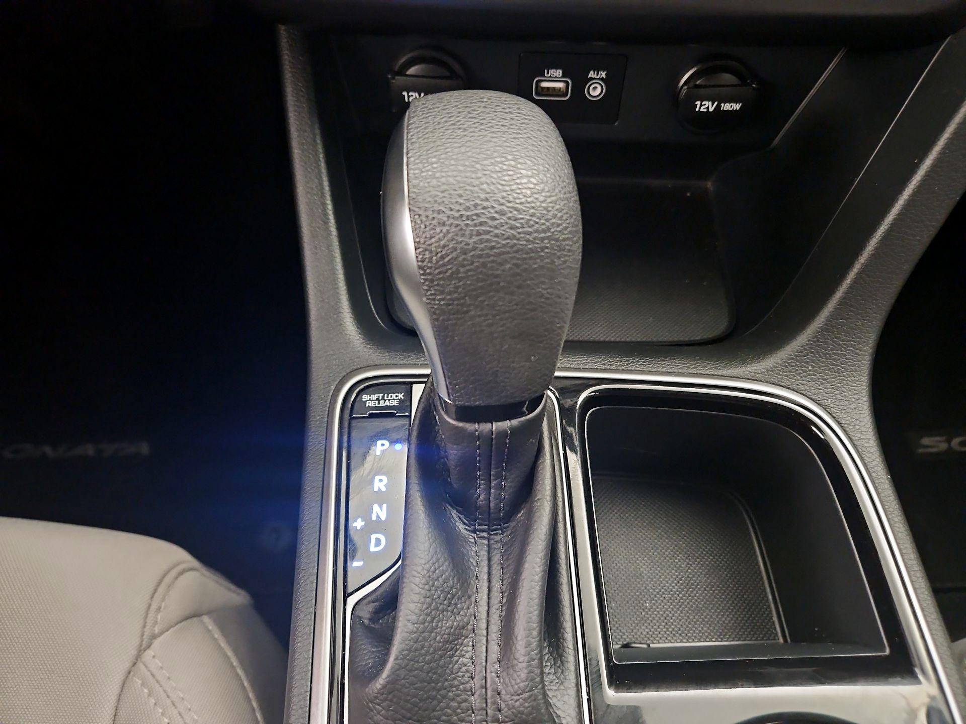 Thumbnail: 2019 Hyundai Sonata - 17