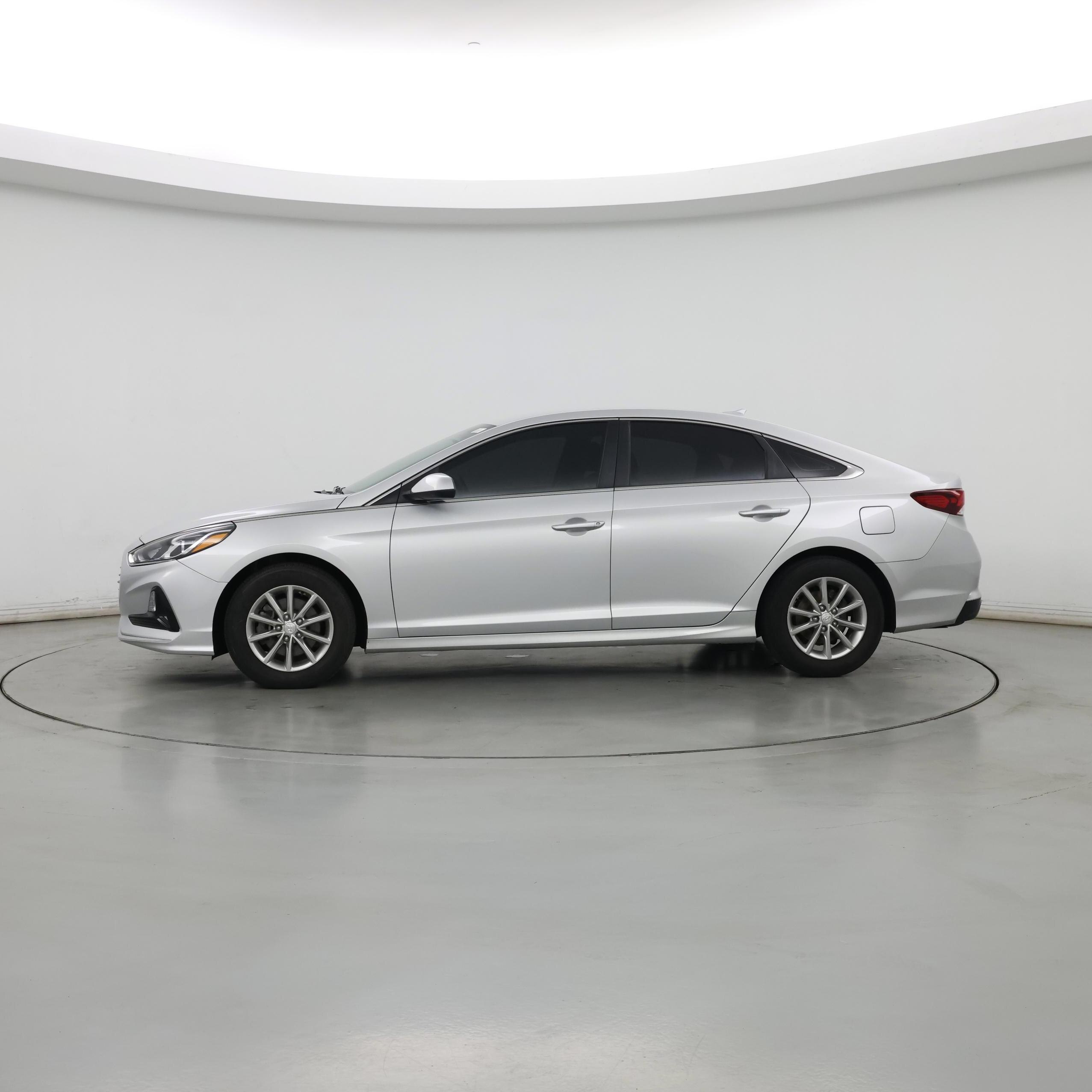 Thumbnail: 2019 Hyundai Sonata - 3