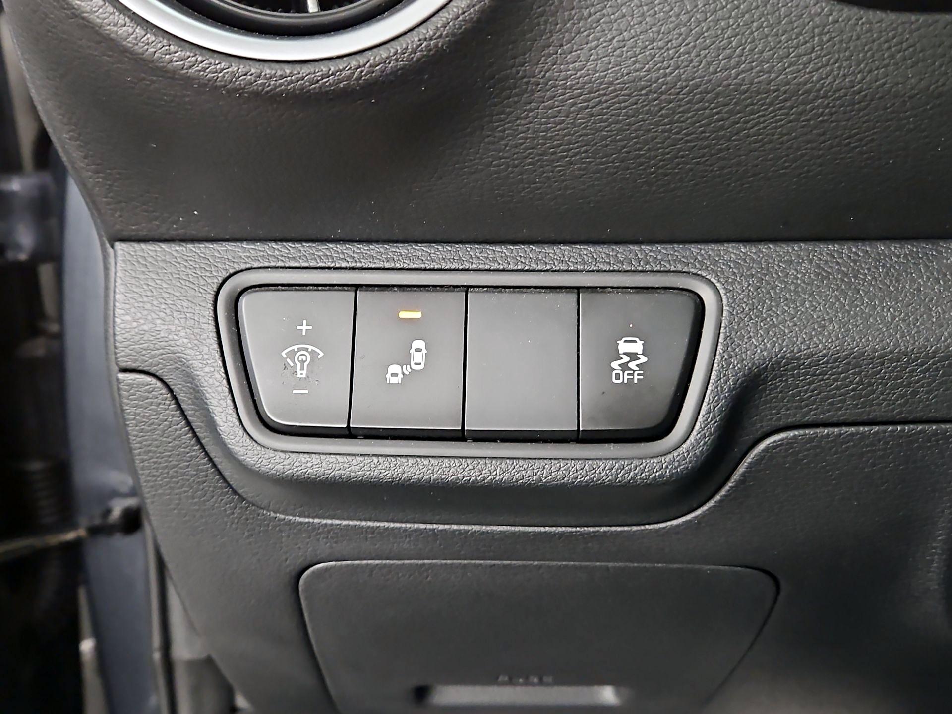 Thumbnail: 2024 Kia Forte - 13