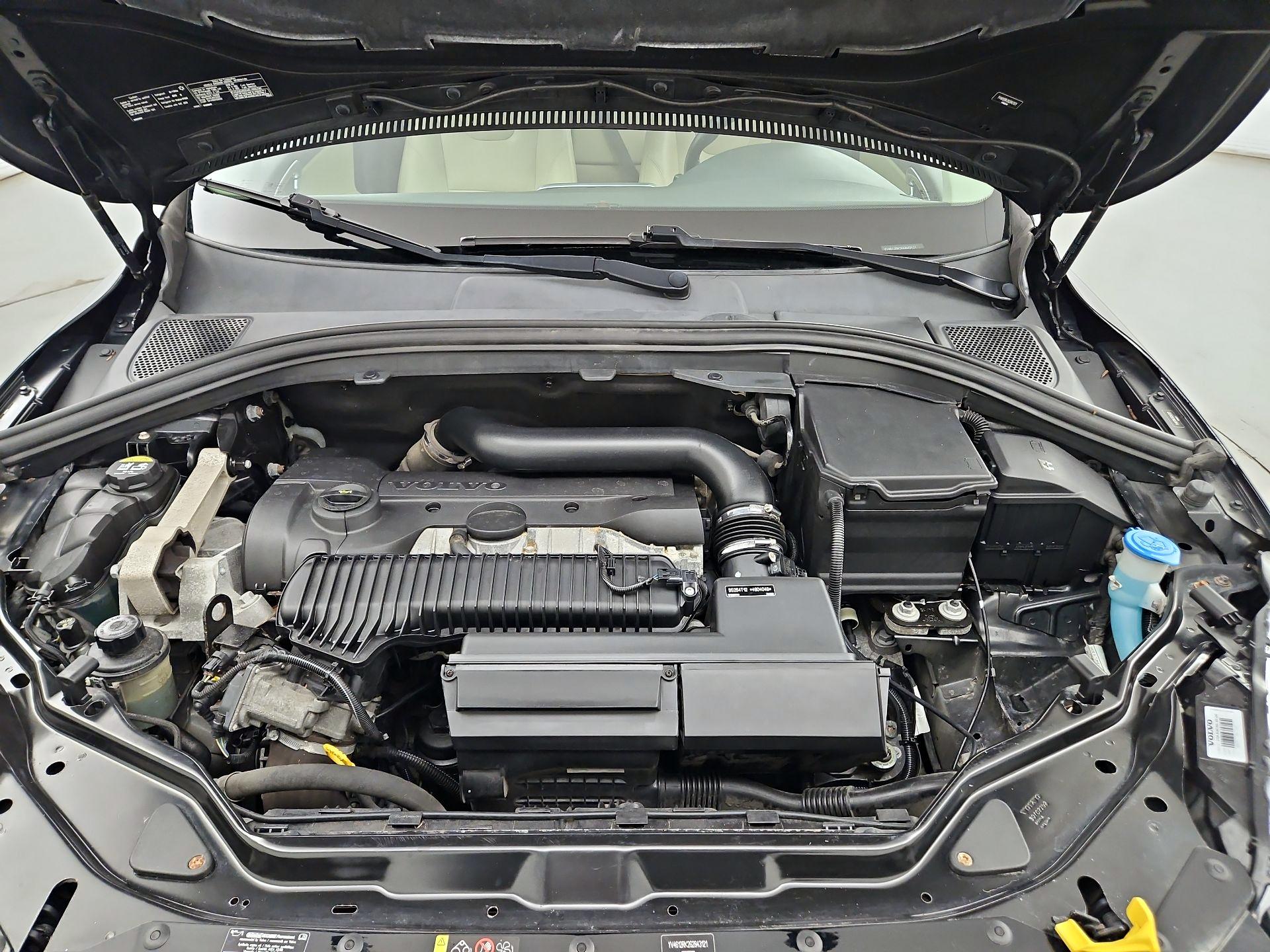 Thumbnail: 2016 Volvo XC60 - 20