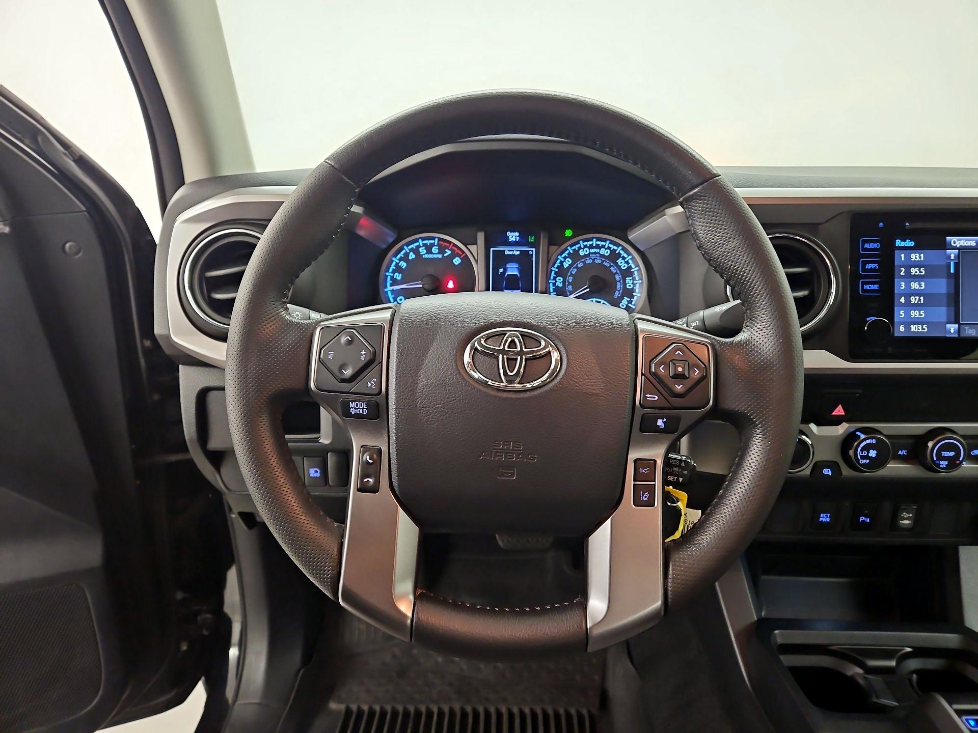 Thumbnail: 2019 Toyota Tacoma - 10