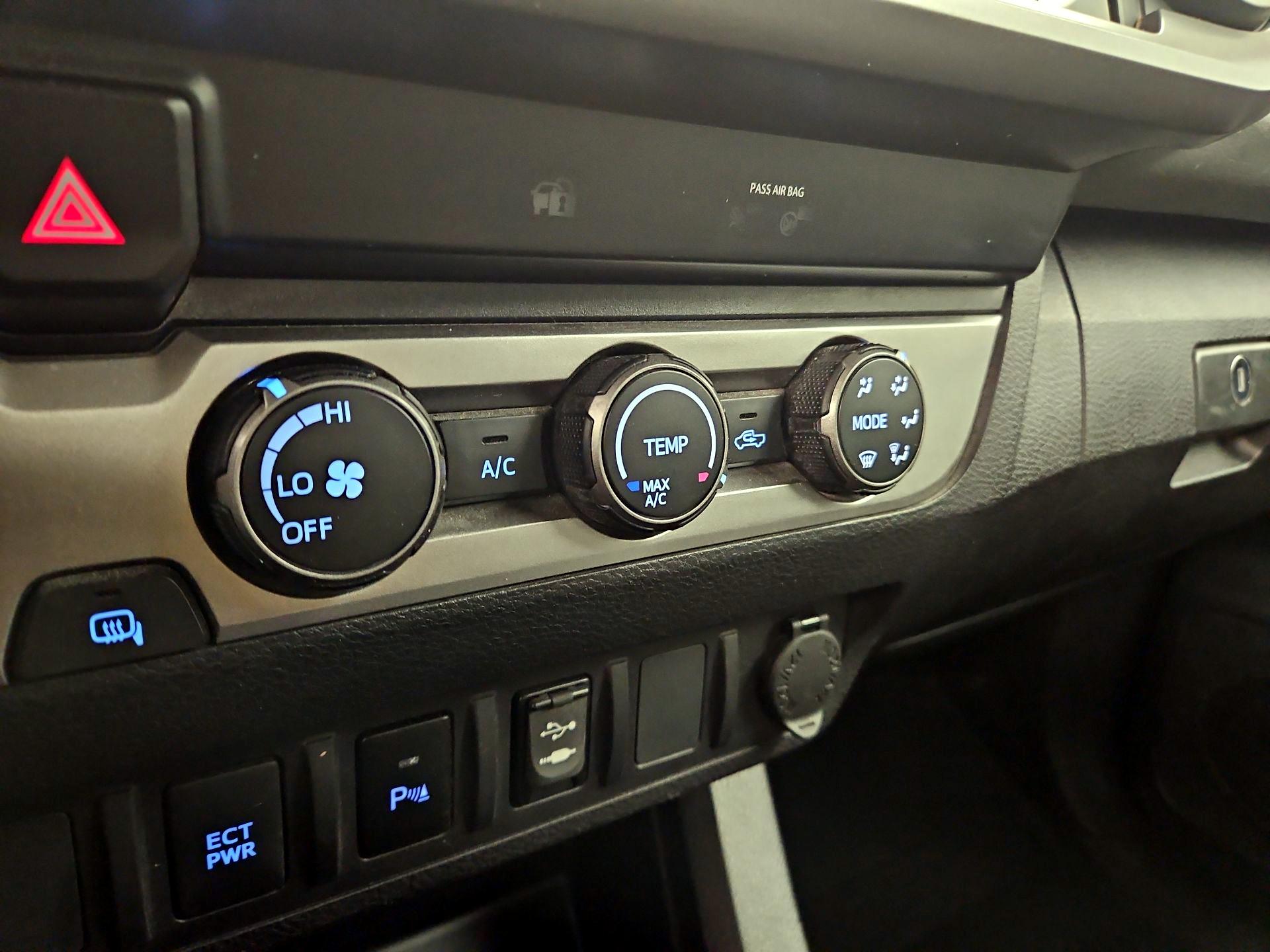 Thumbnail: 2019 Toyota Tacoma - 16