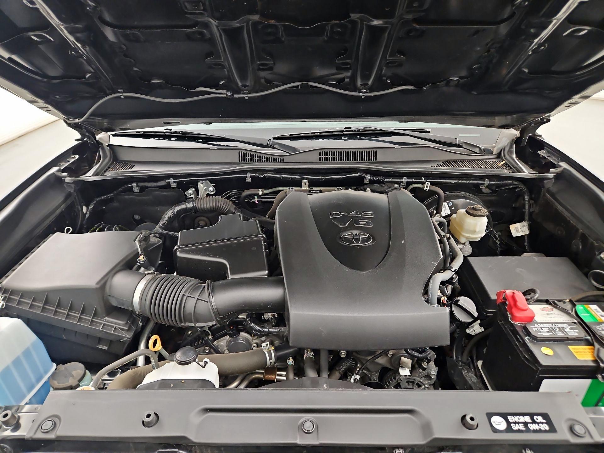 Thumbnail: 2019 Toyota Tacoma - 20