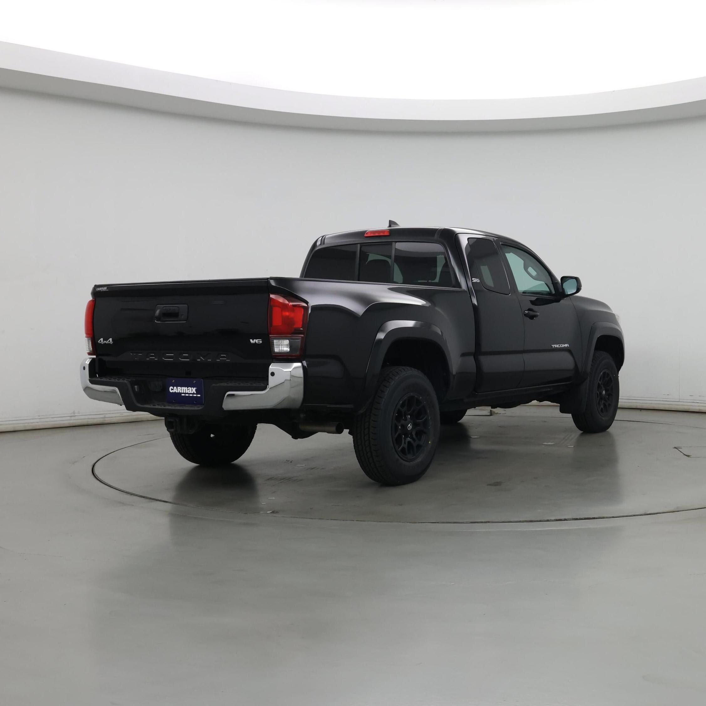Thumbnail: 2019 Toyota Tacoma - 8