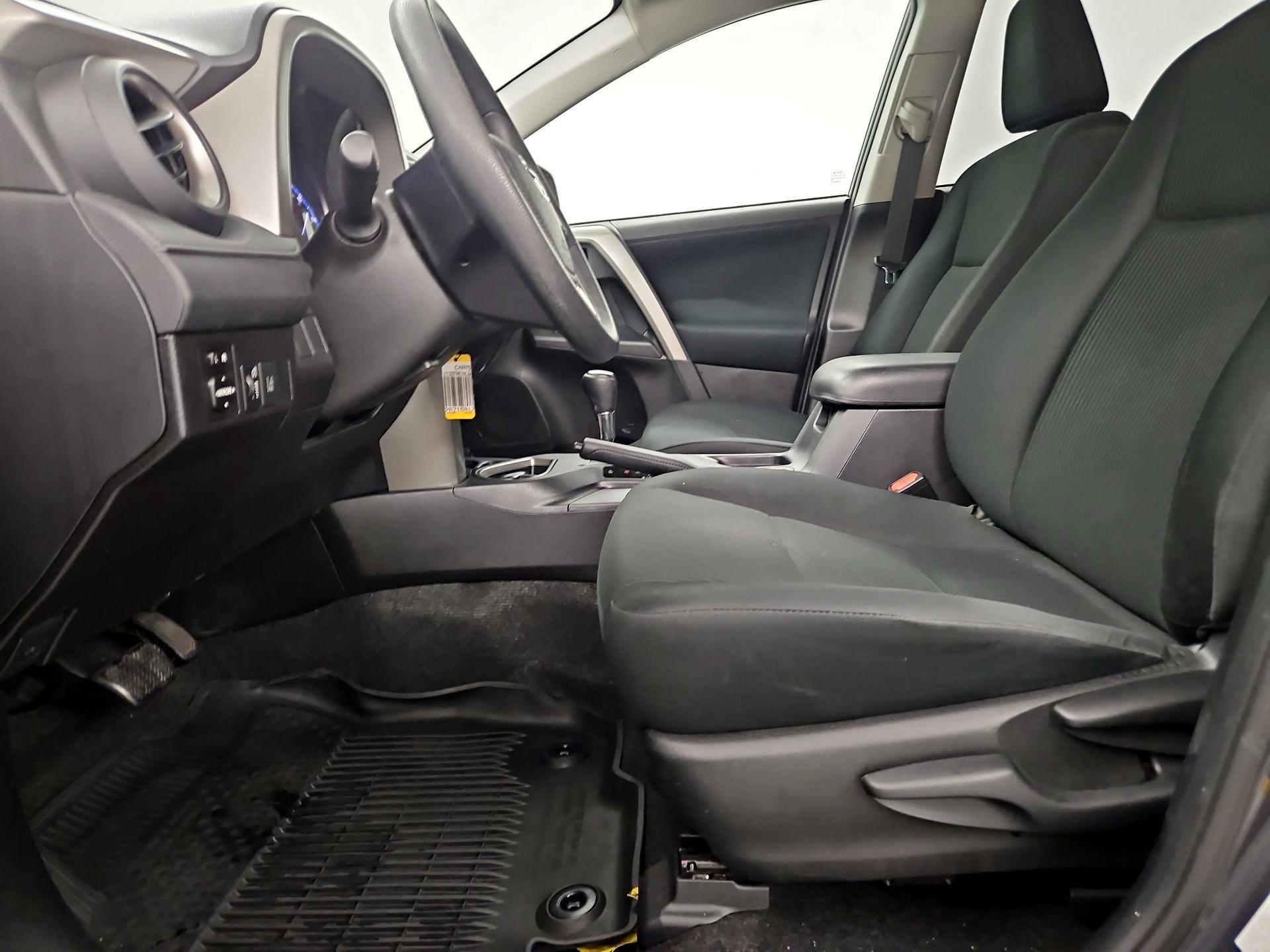 Thumbnail: 2018 Toyota RAV4 - 11