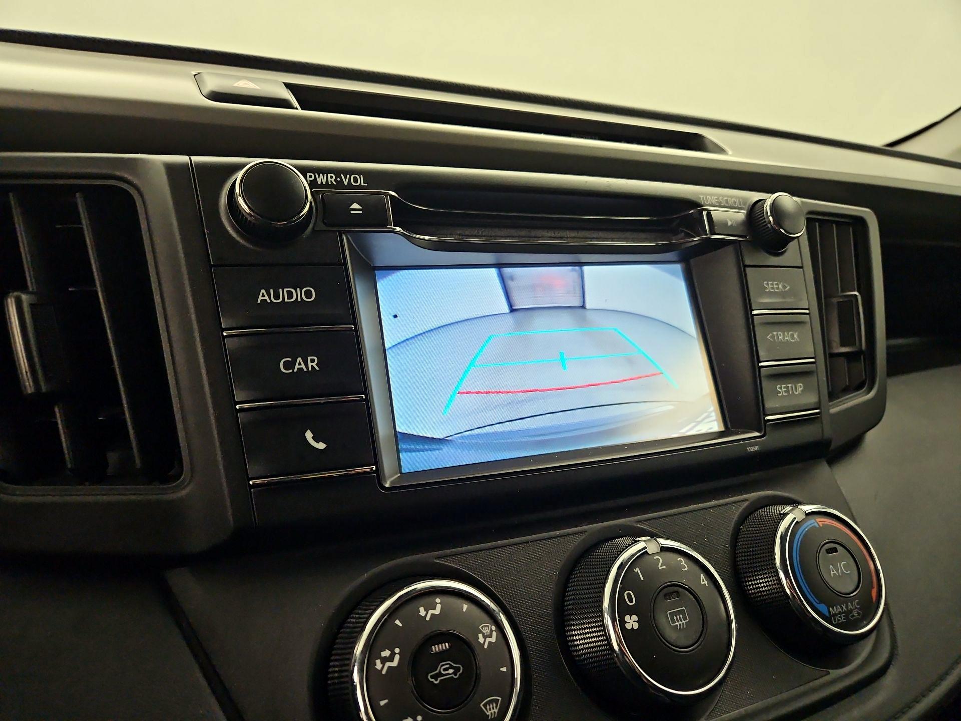 Thumbnail: 2018 Toyota RAV4 - 14