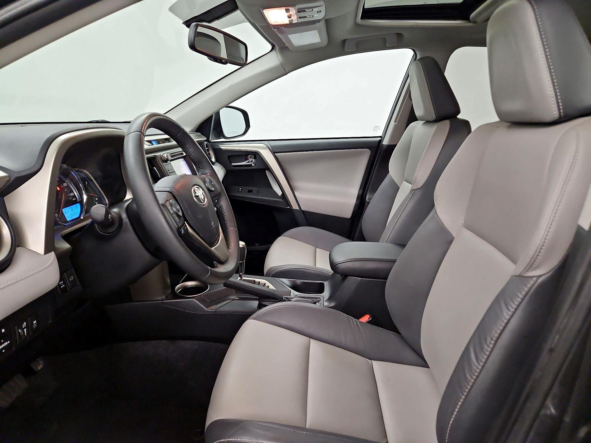 Thumbnail: 2014 Toyota RAV4 - 11