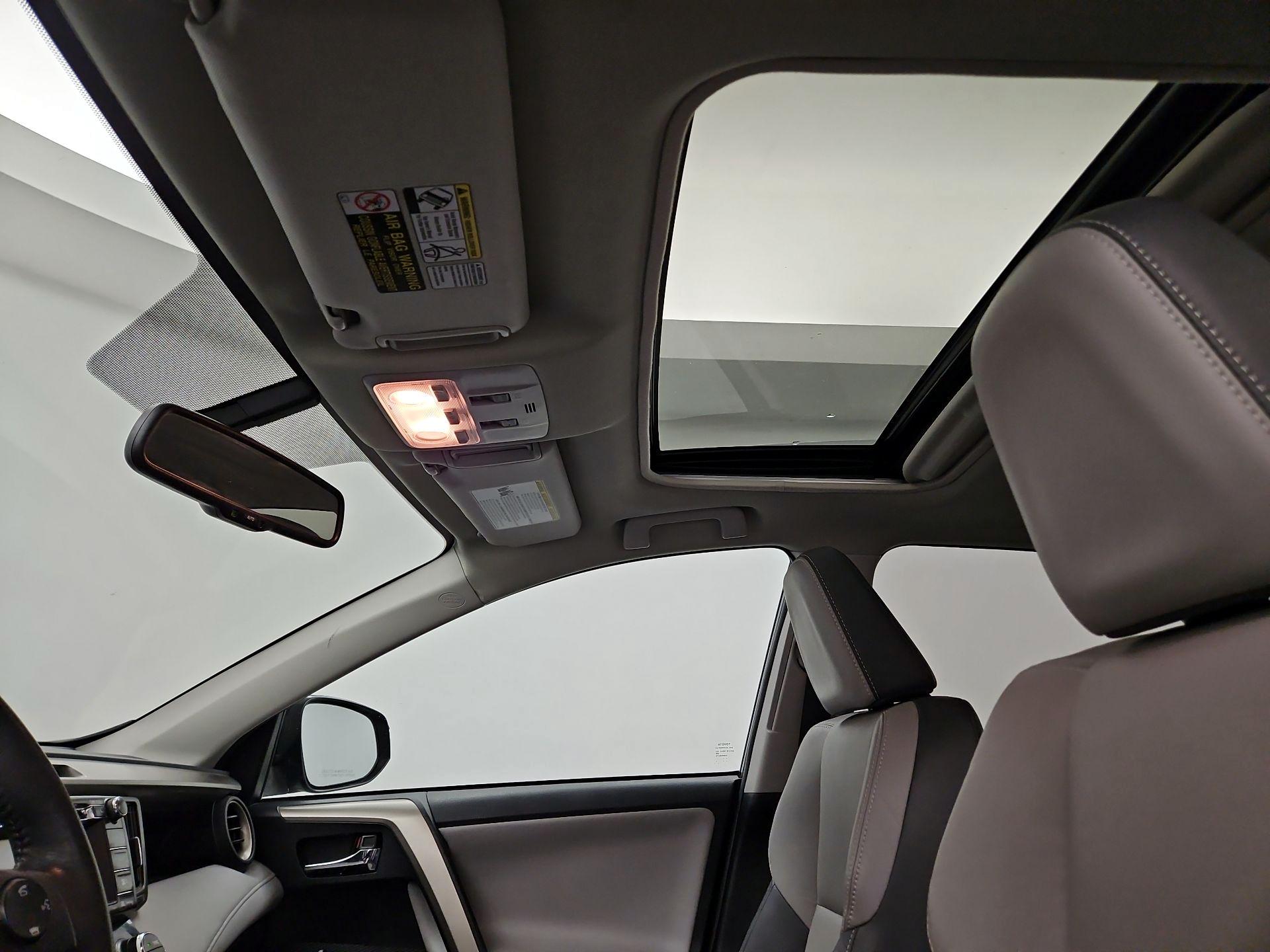 Thumbnail: 2014 Toyota RAV4 - 20