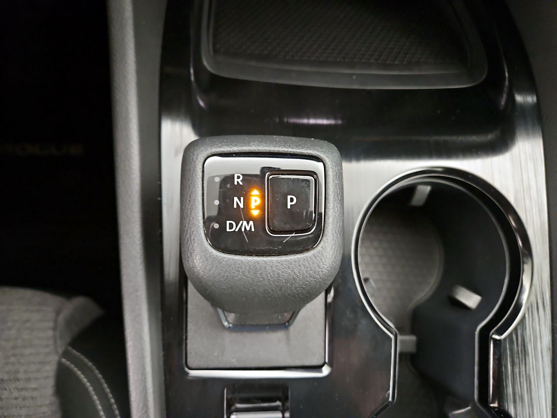 Thumbnail: 2022 Nissan Rogue - 17