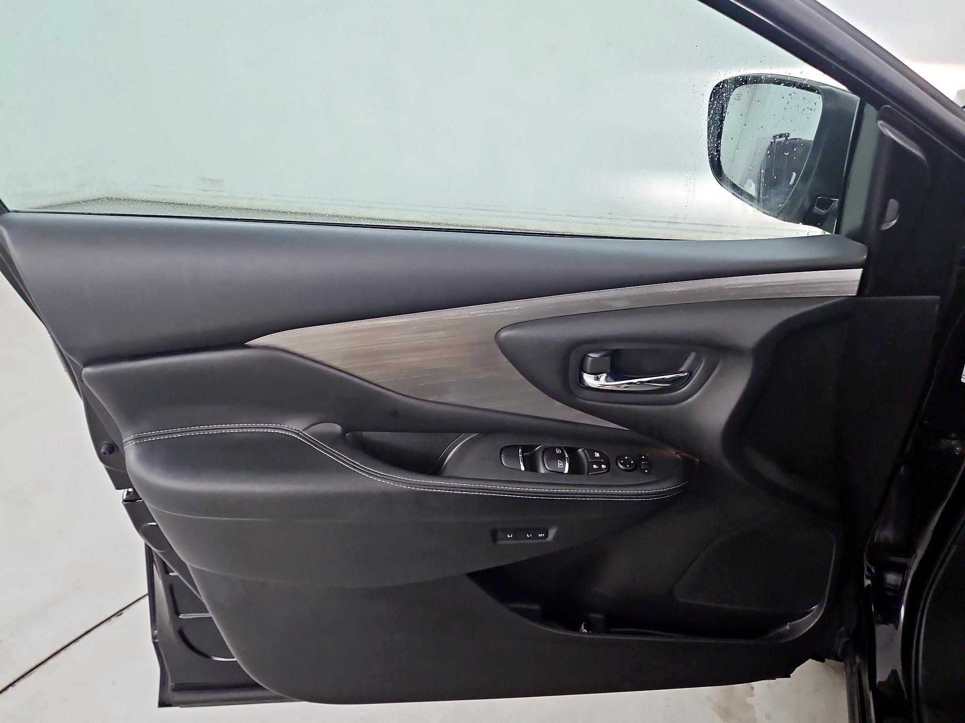 Thumbnail: 2017 Nissan Murano - 12