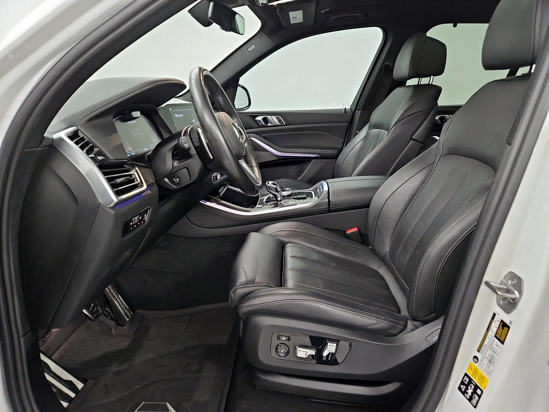 Thumbnail: 2022 BMW X5 - 11