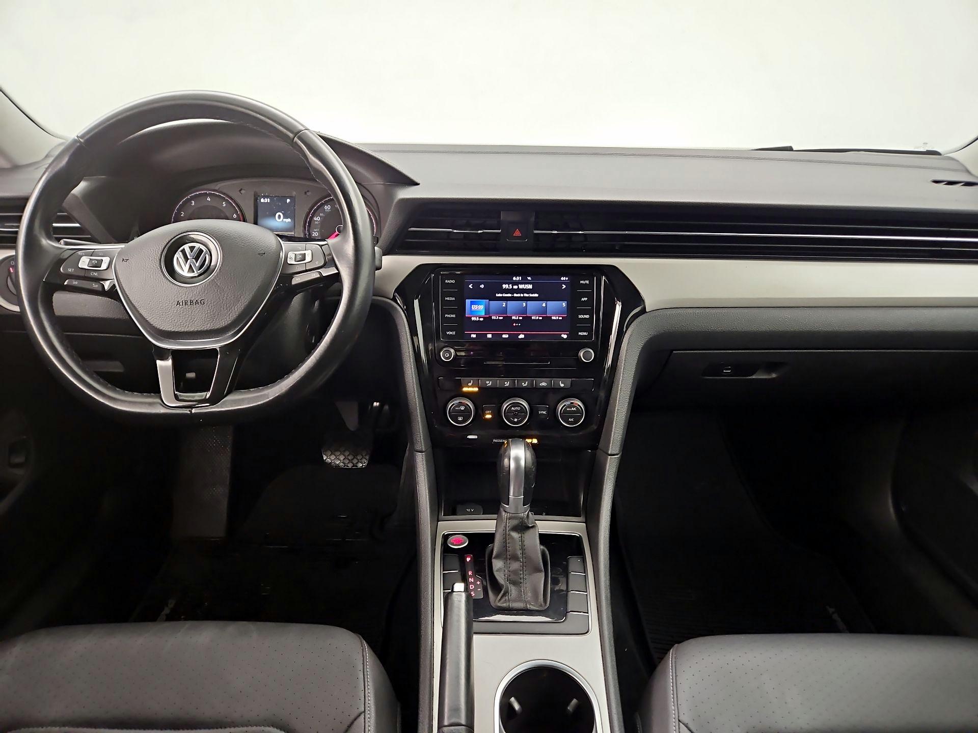 Thumbnail: 2020 Volkswagen Passat - 9