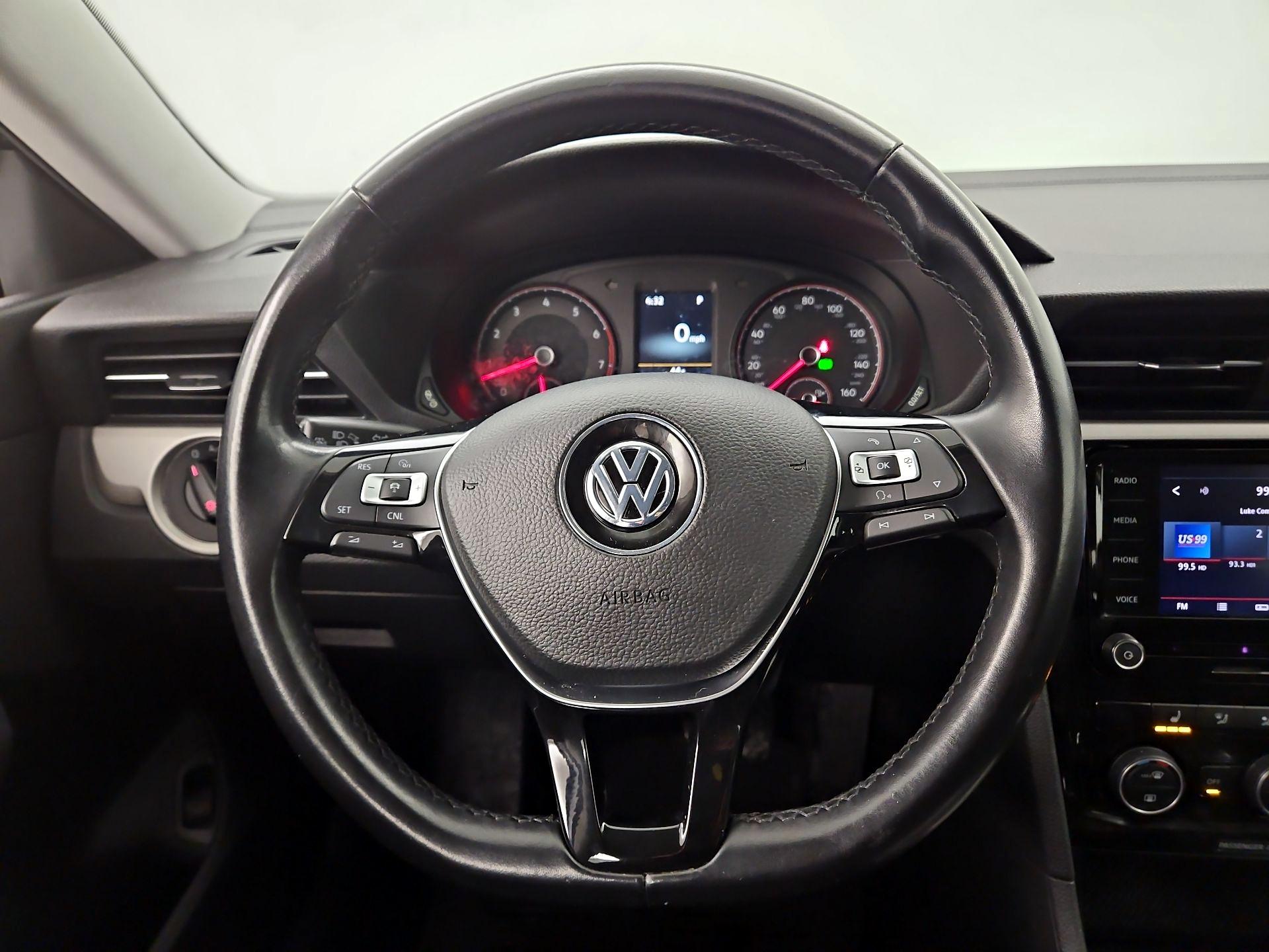 Thumbnail: 2020 Volkswagen Passat - 10