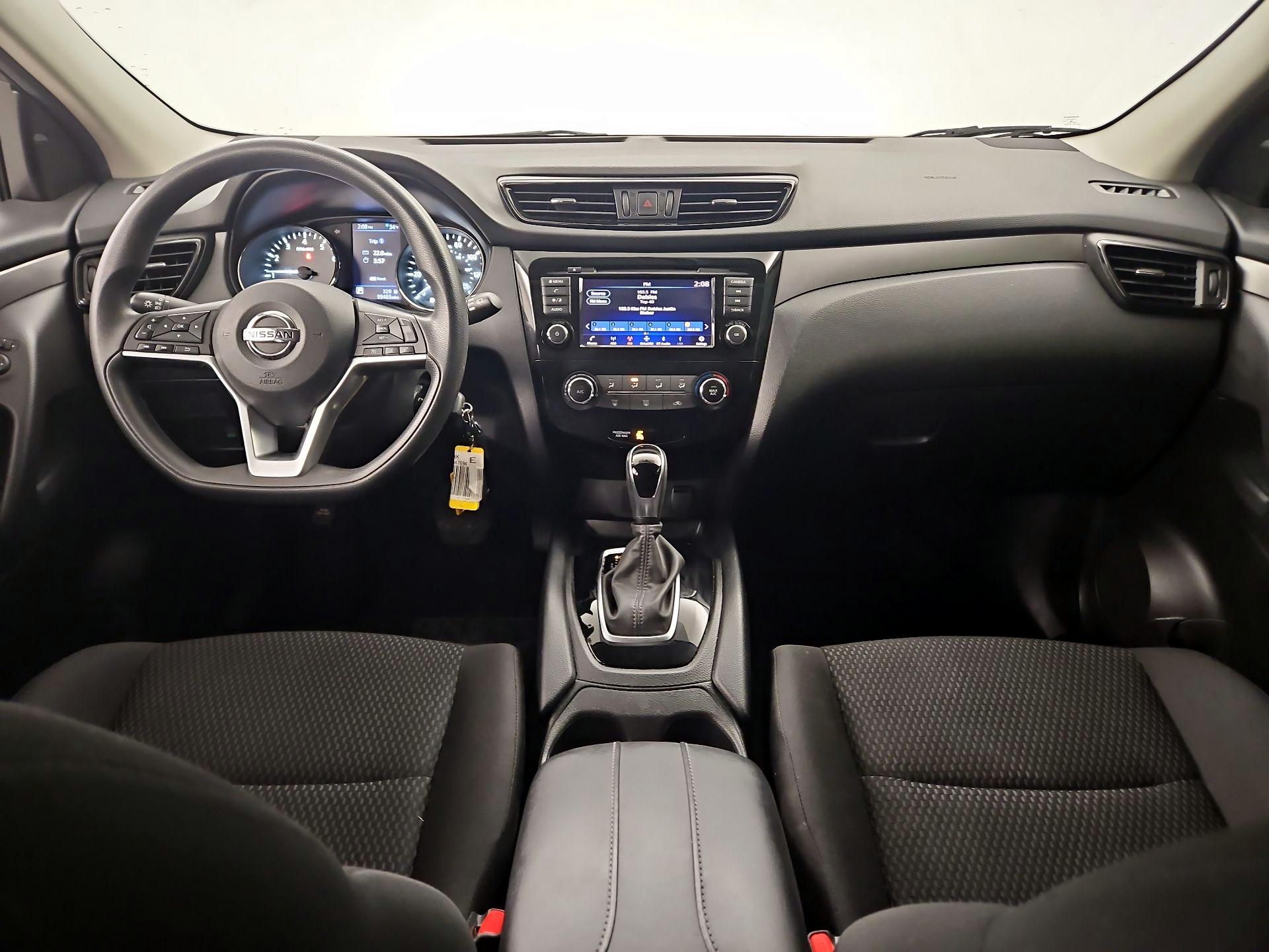 Thumbnail: 2019 Nissan Rogue Sport - 9