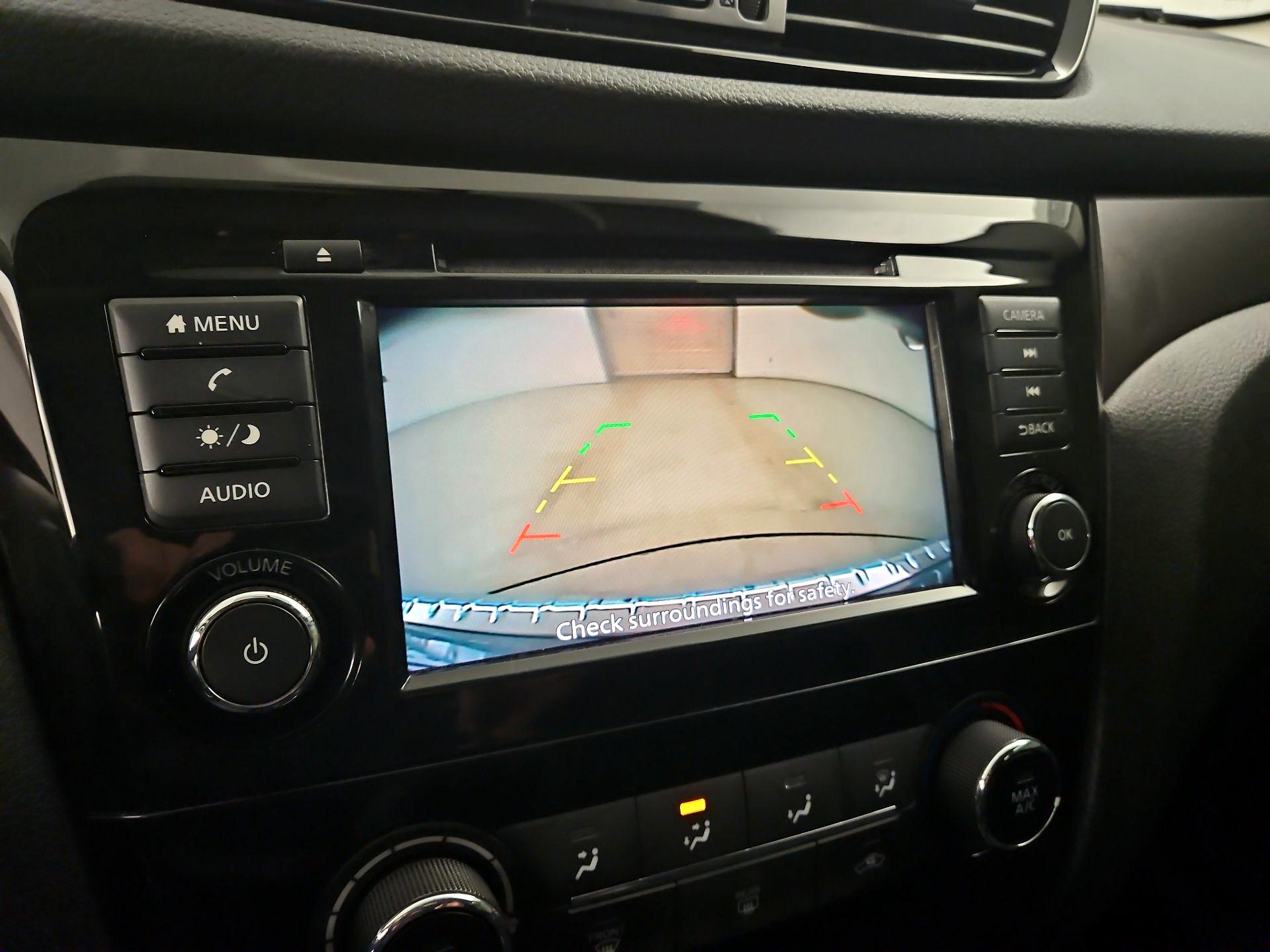 Thumbnail: 2019 Nissan Rogue Sport - 14