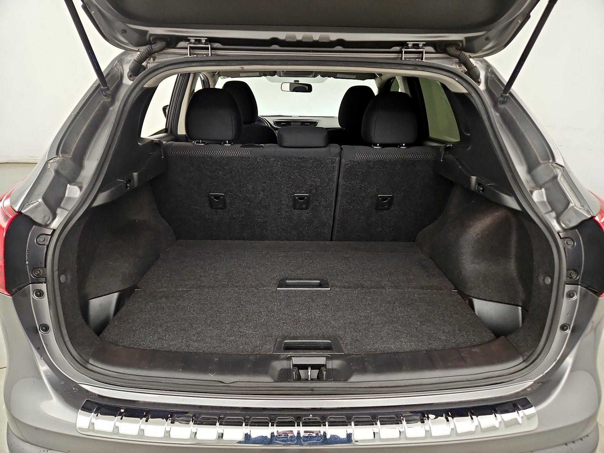 Thumbnail: 2019 Nissan Rogue Sport - 20