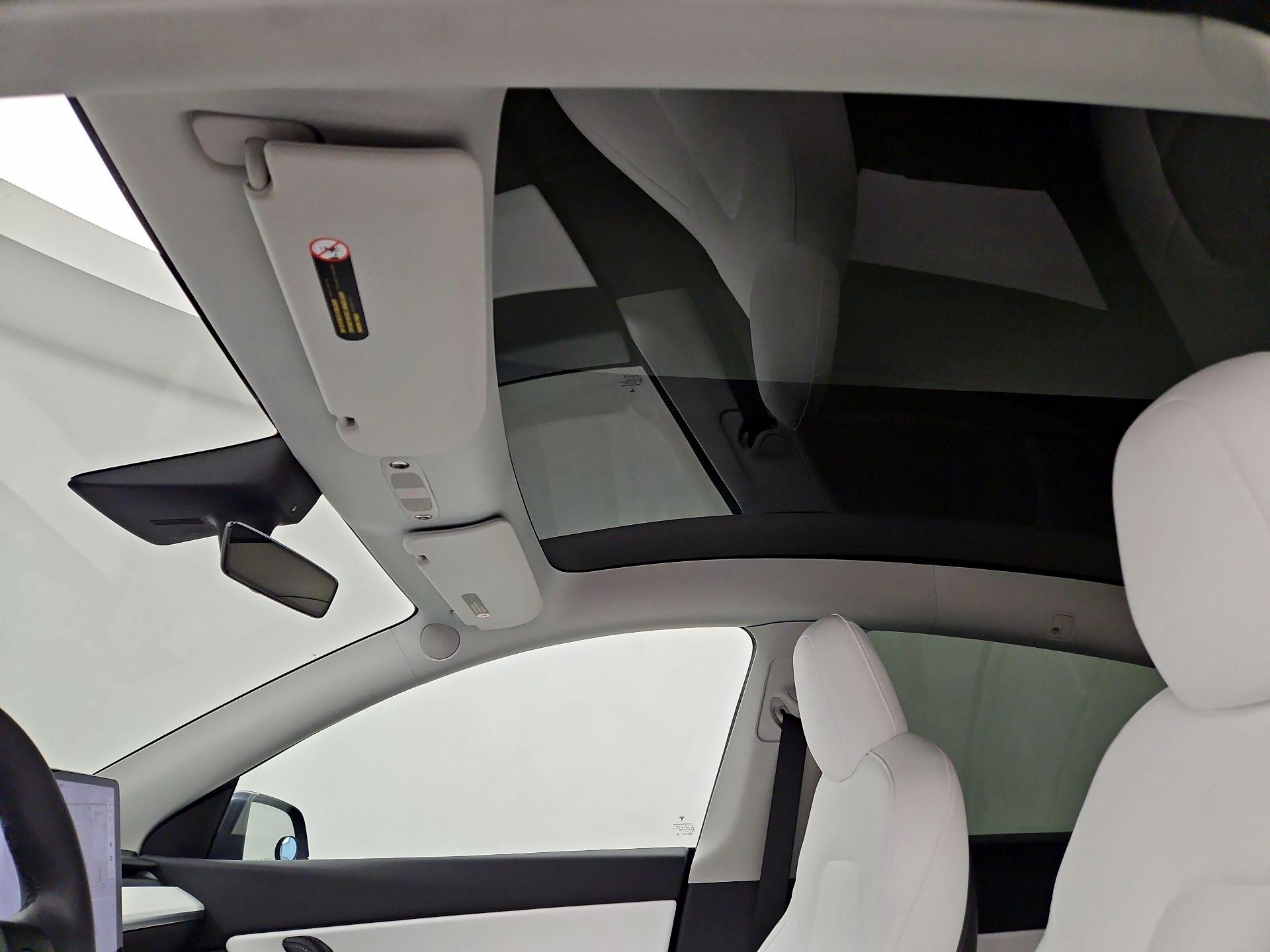 Thumbnail: 2022 Tesla Model Y - 18