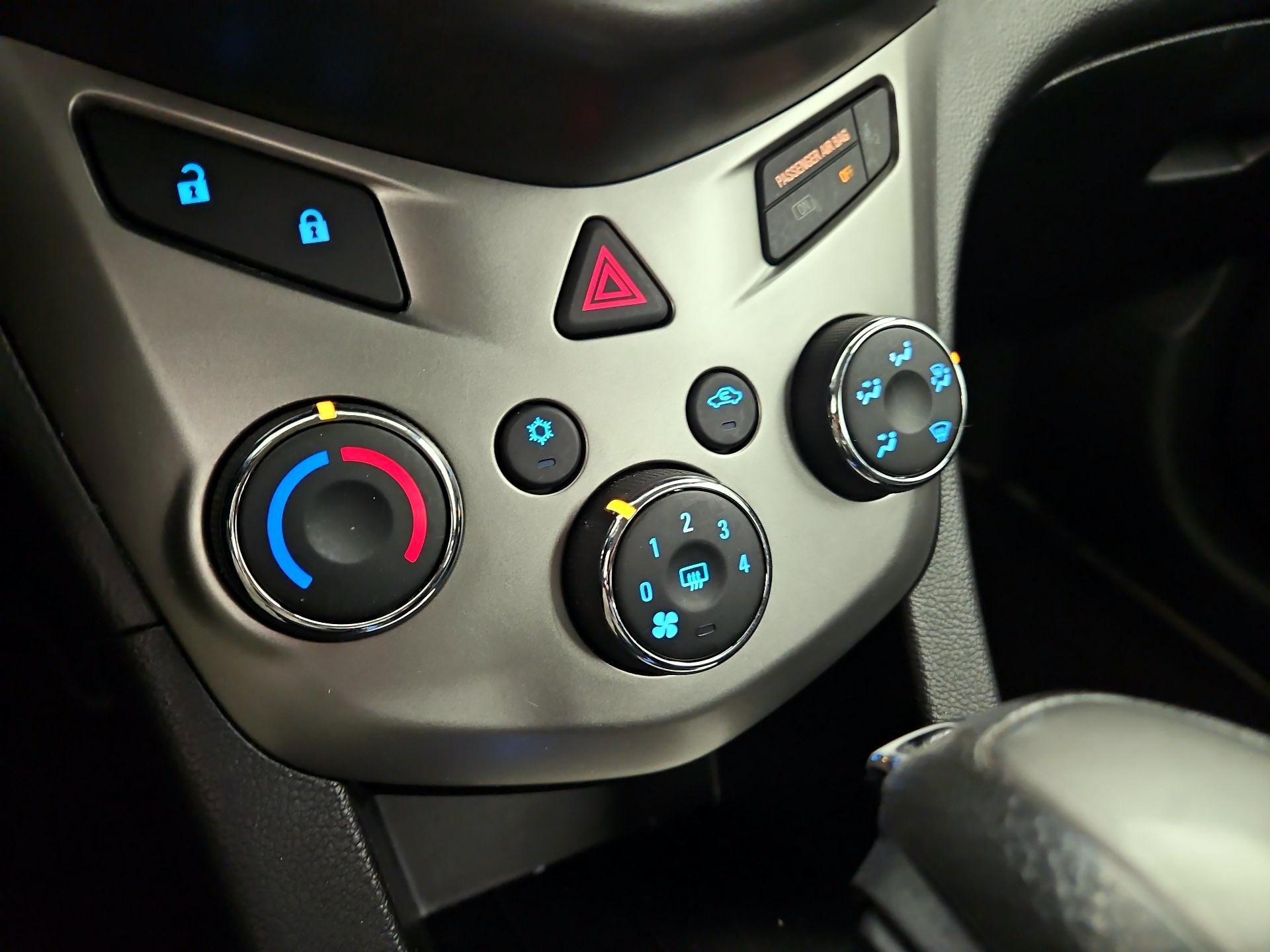 Thumbnail: 2015 Chevrolet Sonic - 16