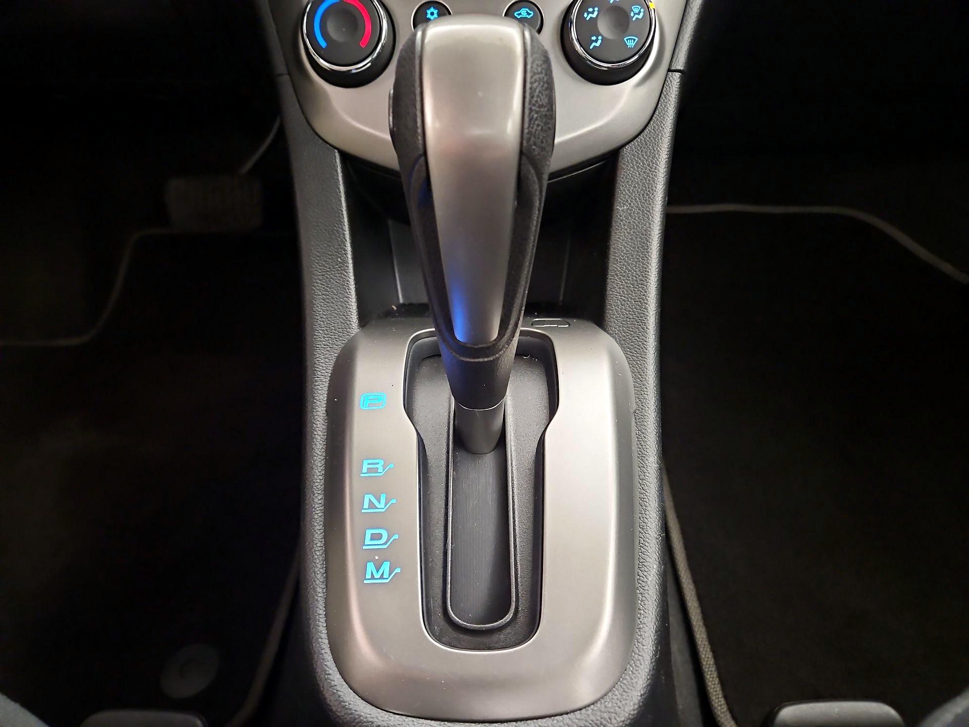 Thumbnail: 2015 Chevrolet Sonic - 17