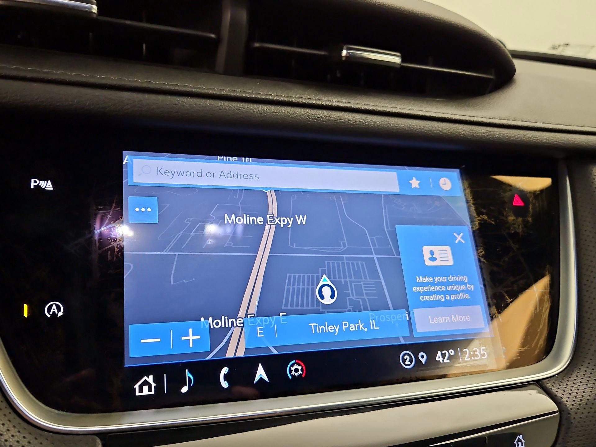 Thumbnail: 2021 Cadillac XT5 - 14