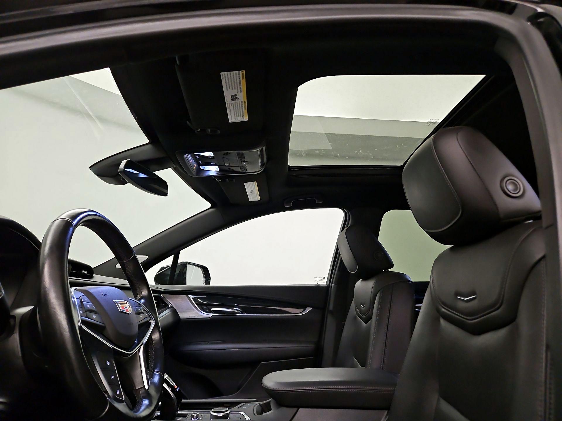 Thumbnail: 2021 Cadillac XT5 - 20