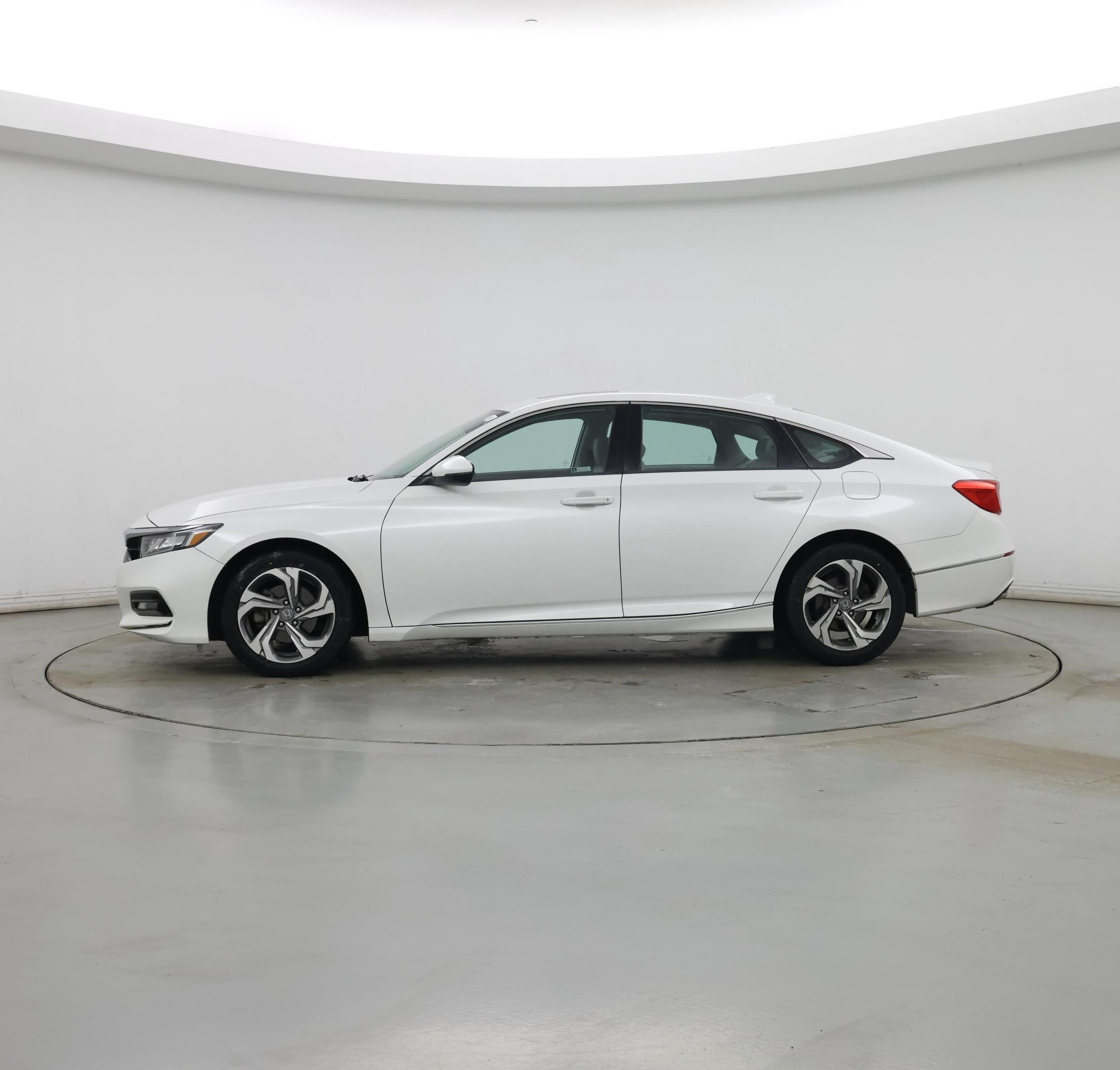 Thumbnail: 2018 Honda Accord - 3