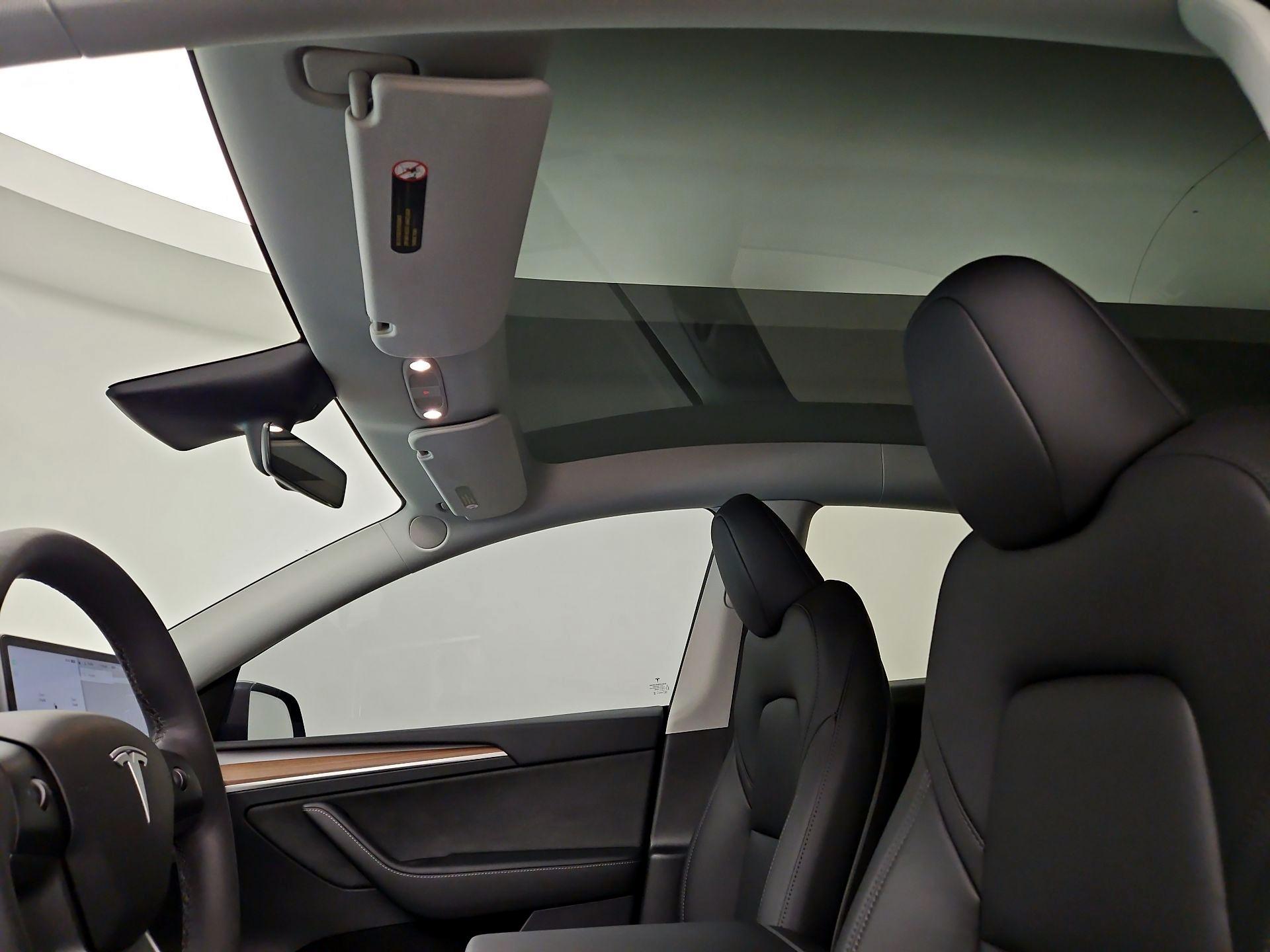 Thumbnail: 2023 Tesla Model Y - 18