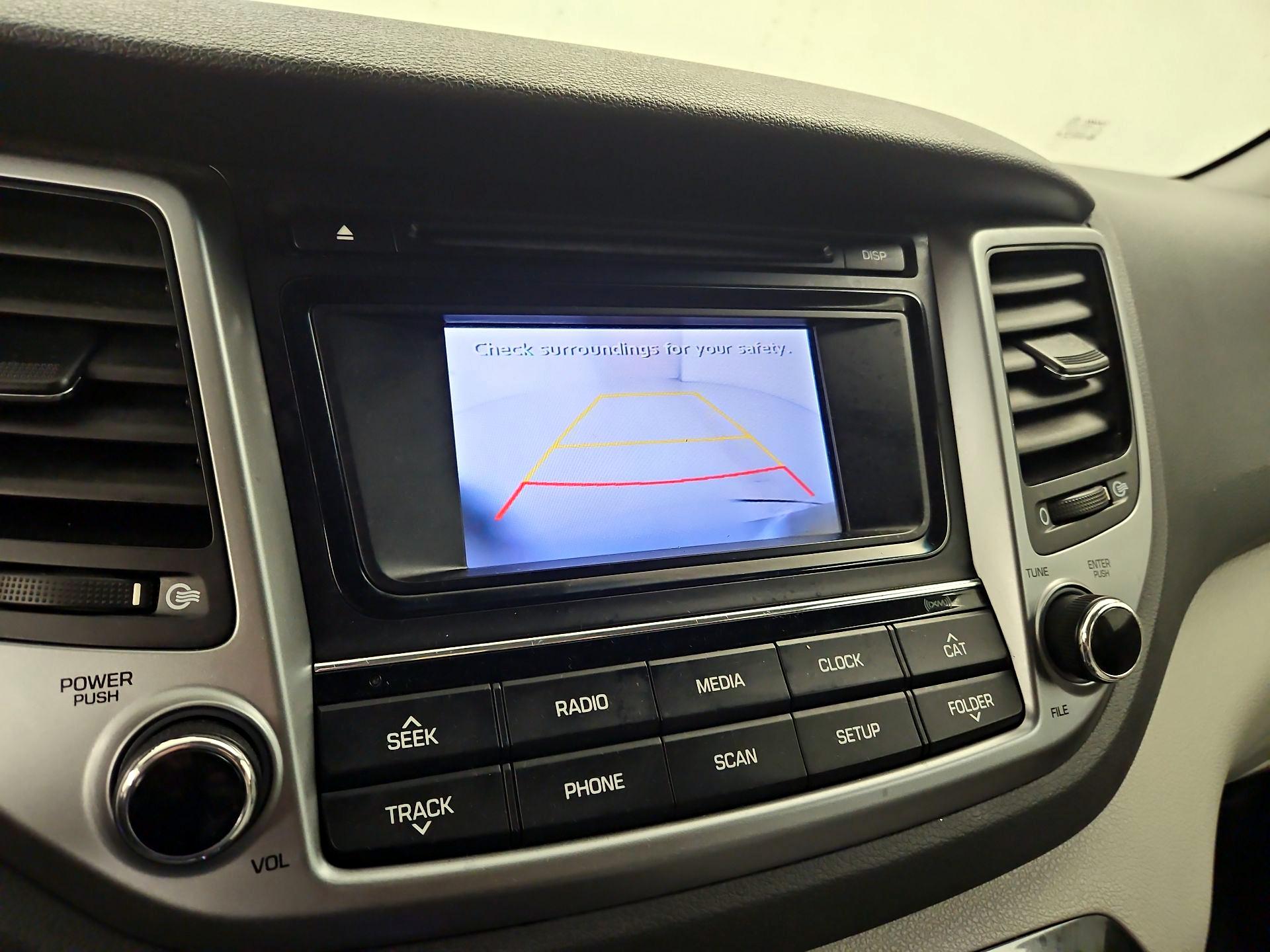 Thumbnail: 2016 Hyundai Tucson - 14